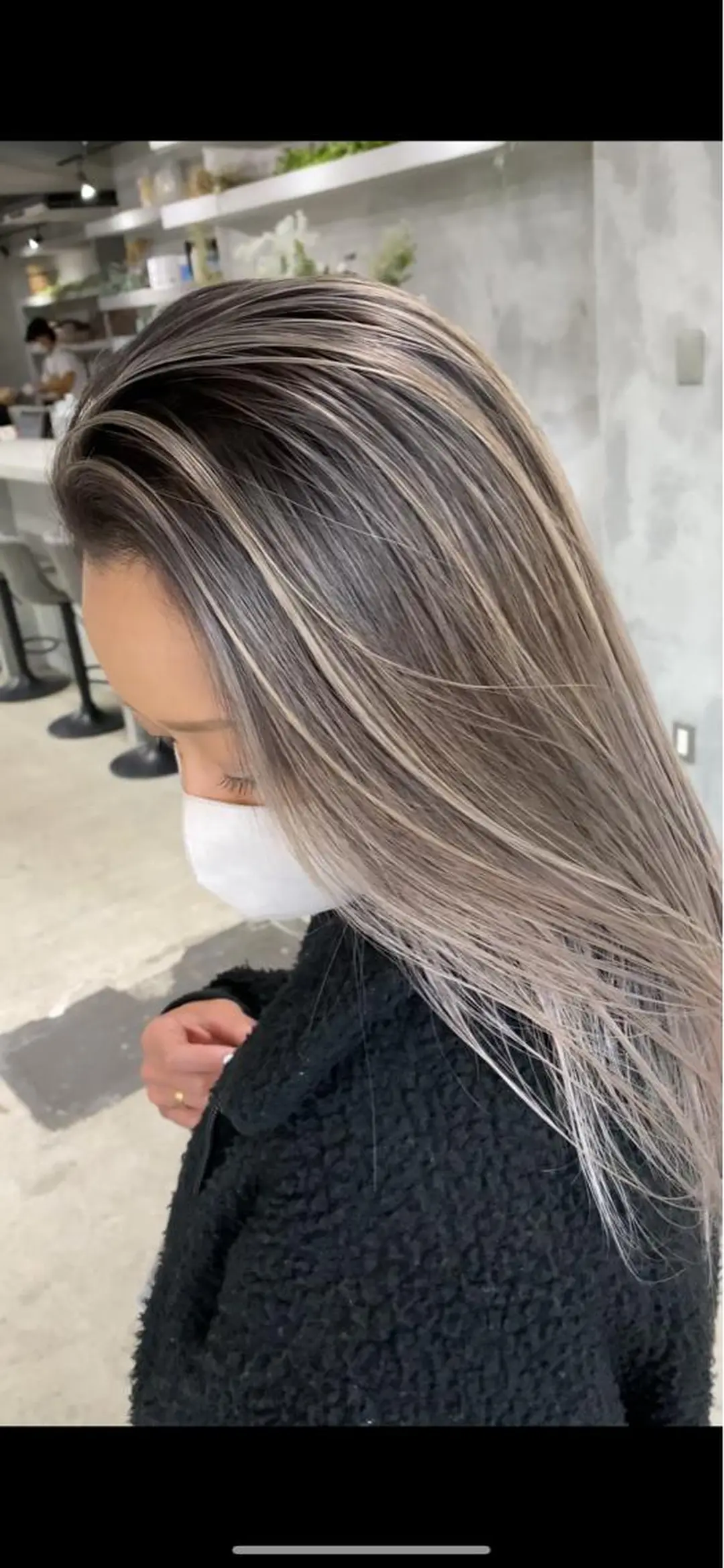 セミロング カラー ハイトーン/ブリーチ MAYURI🌺横浜のヘアスタイル