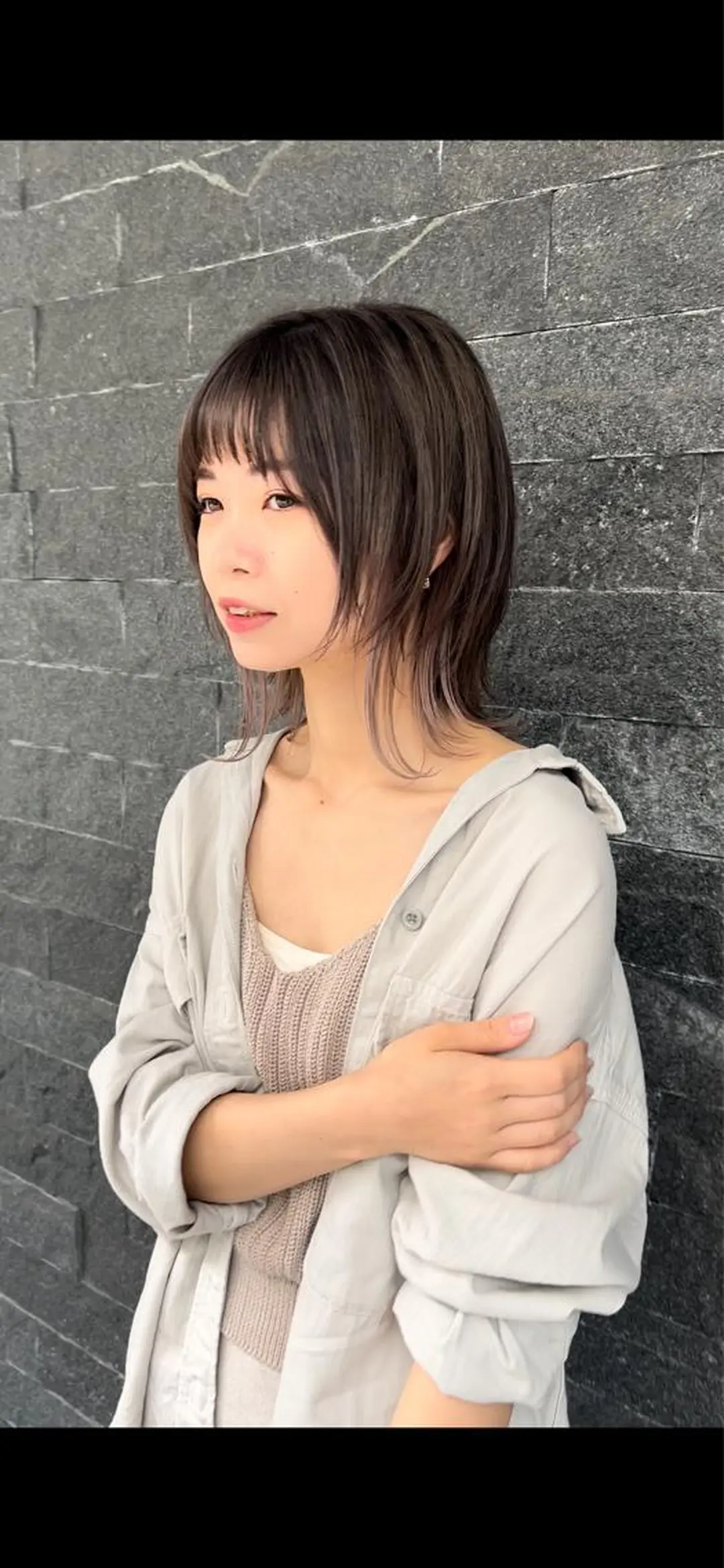 ミディアム カラー ブリーチ ケアブリーチ インナーカラー ウルフカット ヘアカラー トリートメント 及川 祐輔のヘアスタイル