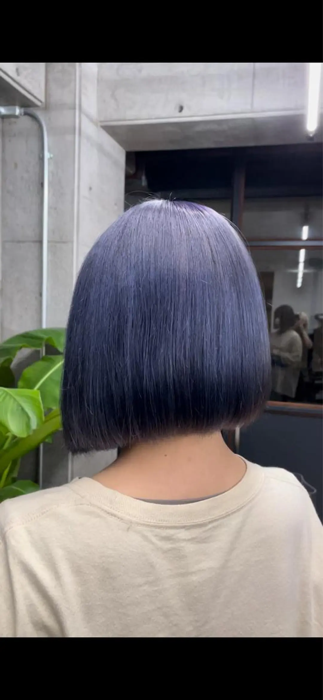 ミディアム カラー ブリーチ ブルーカラー ネイビーカラー レイヤー/透明感 カラー ☽EMIRIのヘアスタイル