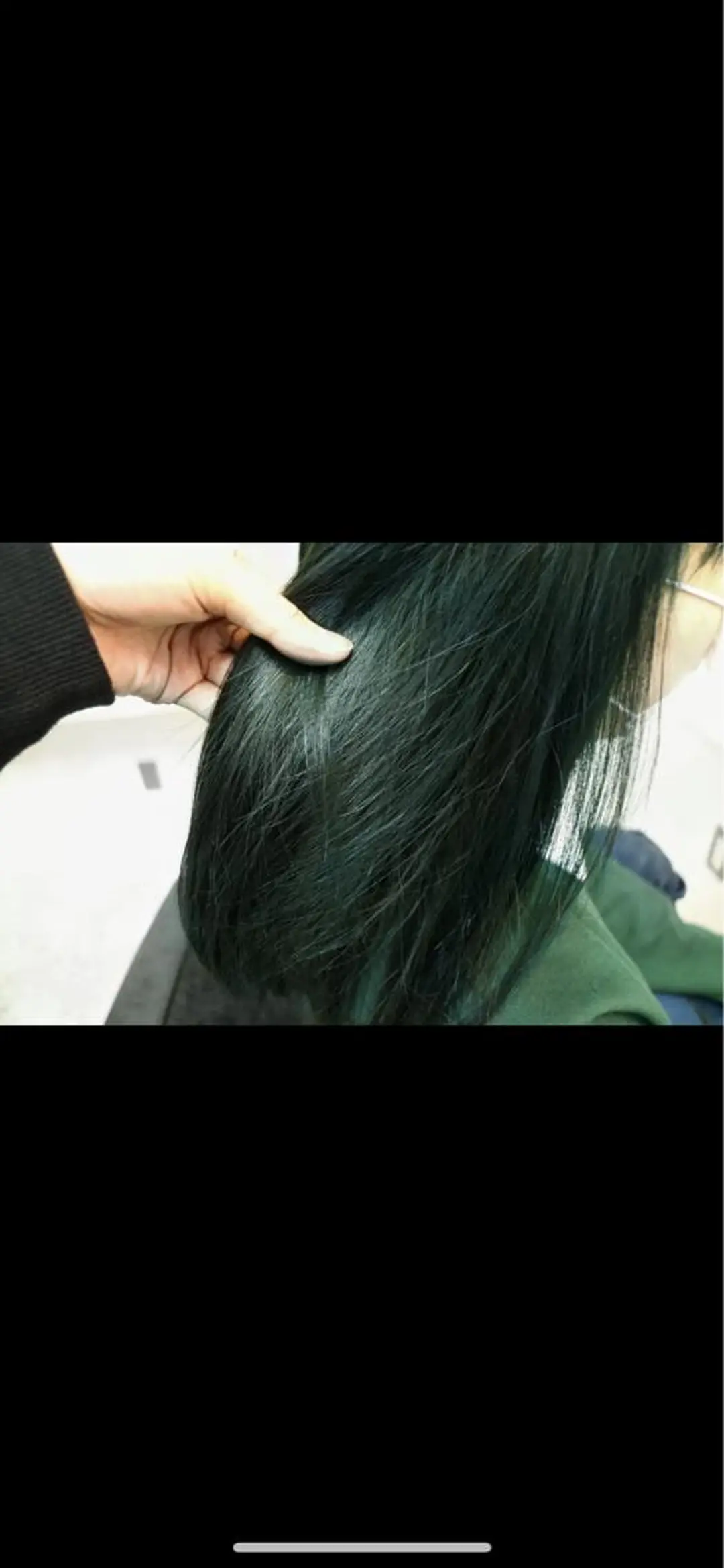 セミロング カラー エメラルドグリーン aries所属・大場 友稀のヘアスタイル