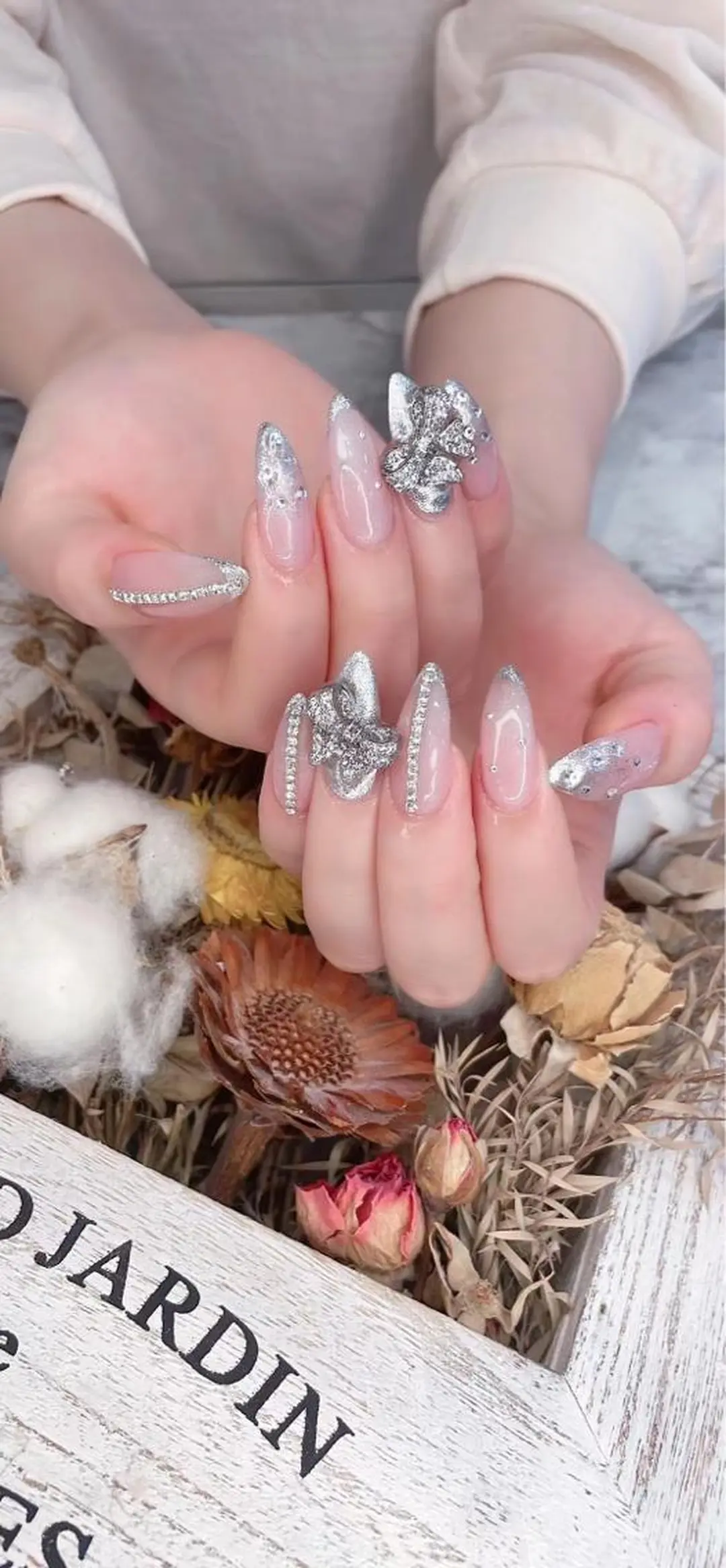 ネイル ラメ(グリッター) リボン ストーンネイル Babarla Nailのネイルデザイン