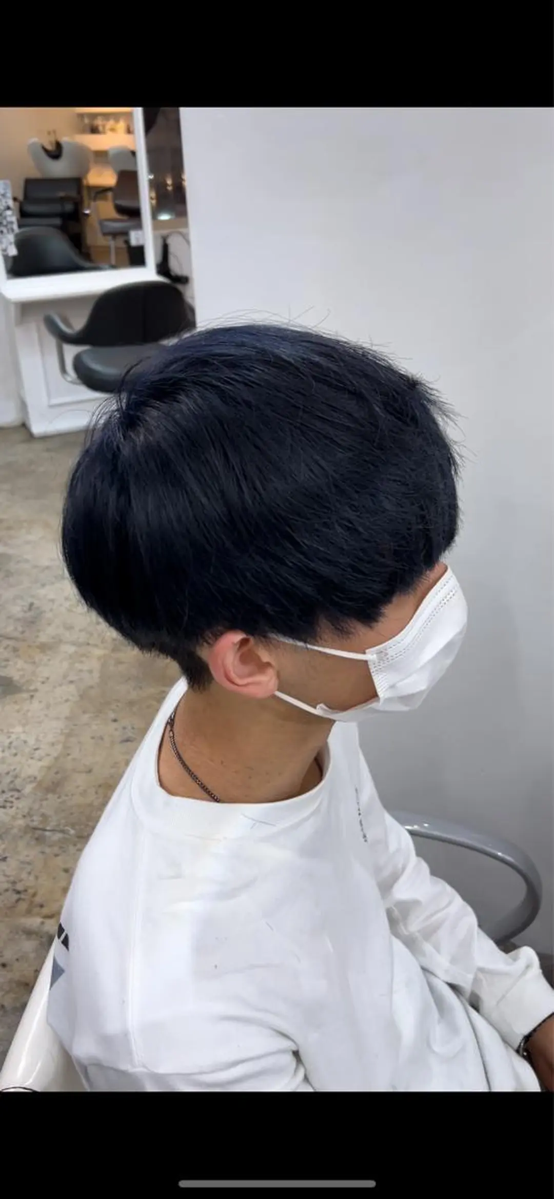 ショート カラー メンズ 黒髪 ブルーカラー ブルーブラック メンズ専門店 店長 小柳 裕夢のヘアスタイル