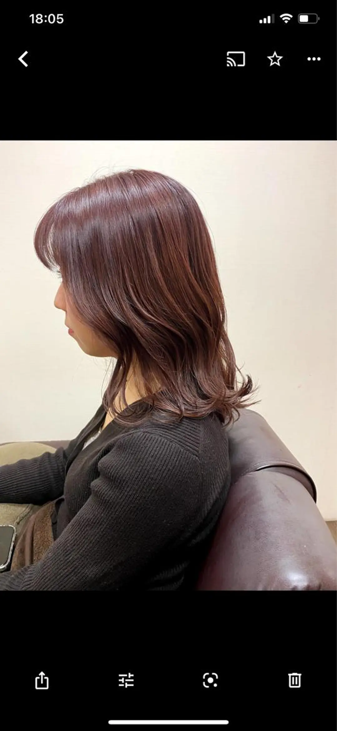 ミディアム 鈴木 志保のヘアスタイル