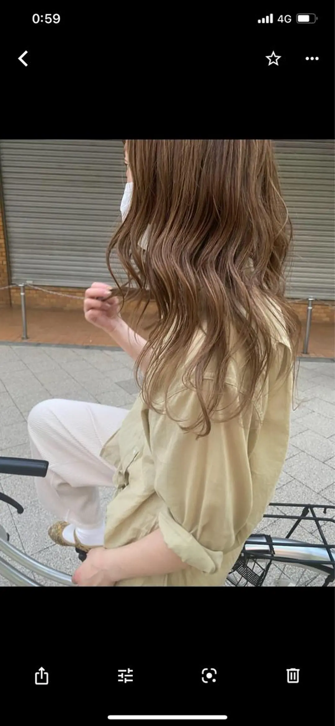 ロング 鈴木 志保のヘアスタイル