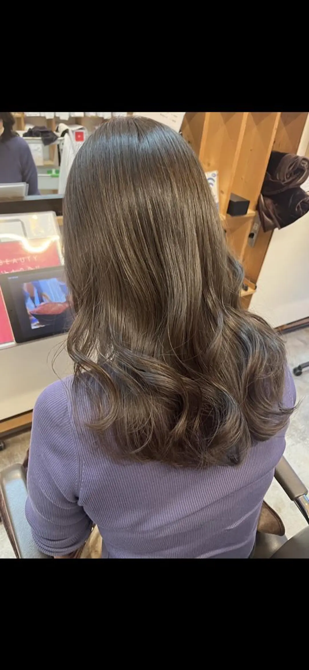 ヘアカラー トリートメント 手銭 早紀のヘアスタイル