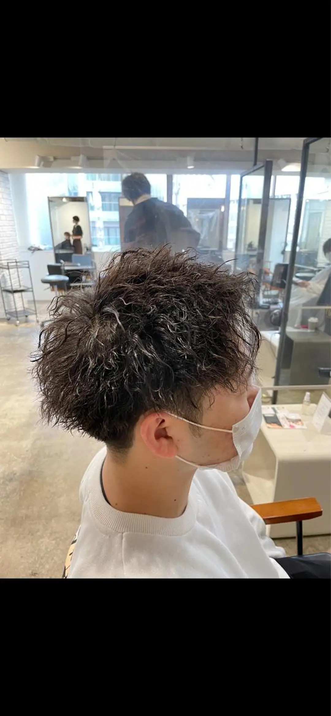 ミディアム ミディアムパーマ ツイストパーマ 💫カットはなんでも 得意です✂️のヘアスタイル