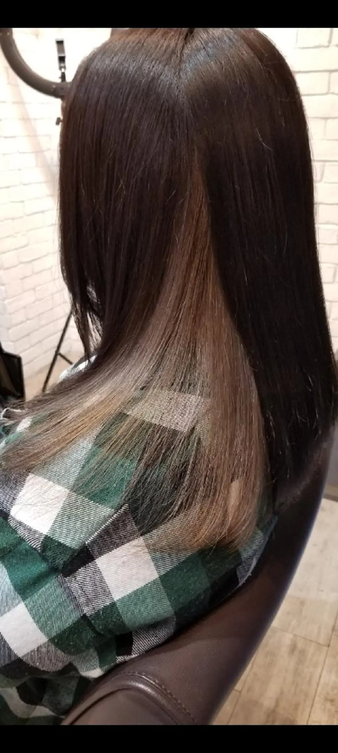 ロング カラー インナーカラー 伊藤 傑のヘアスタイル