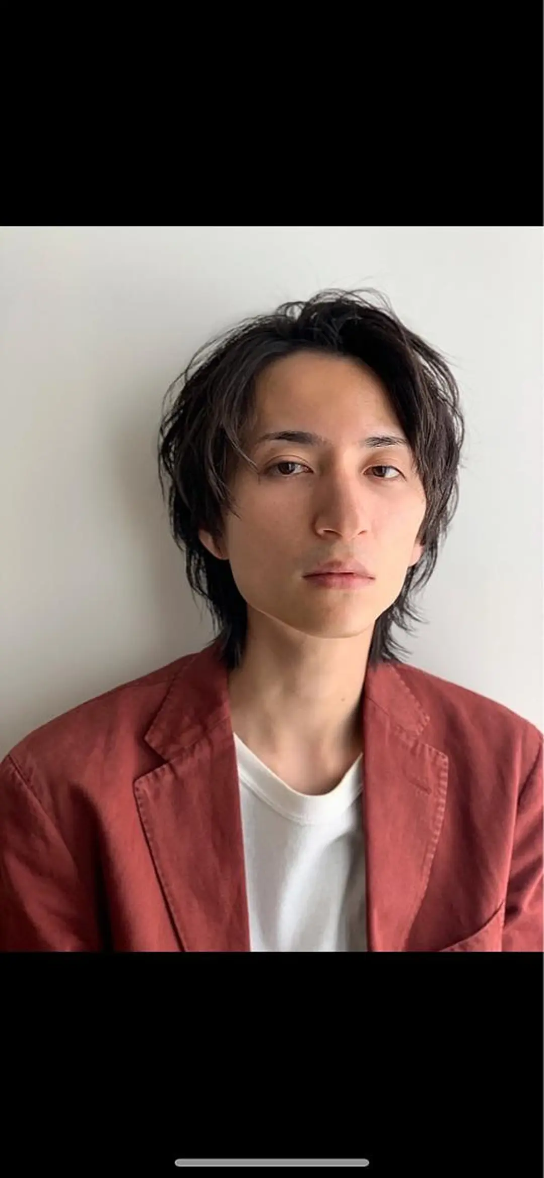 ミディアム カラー メンズ メンズハイライト メンズウルフカット ハイライトカラー ハイライト ウルフカット カット ヘアセット メンズStylist 山根慧のヘアスタイル