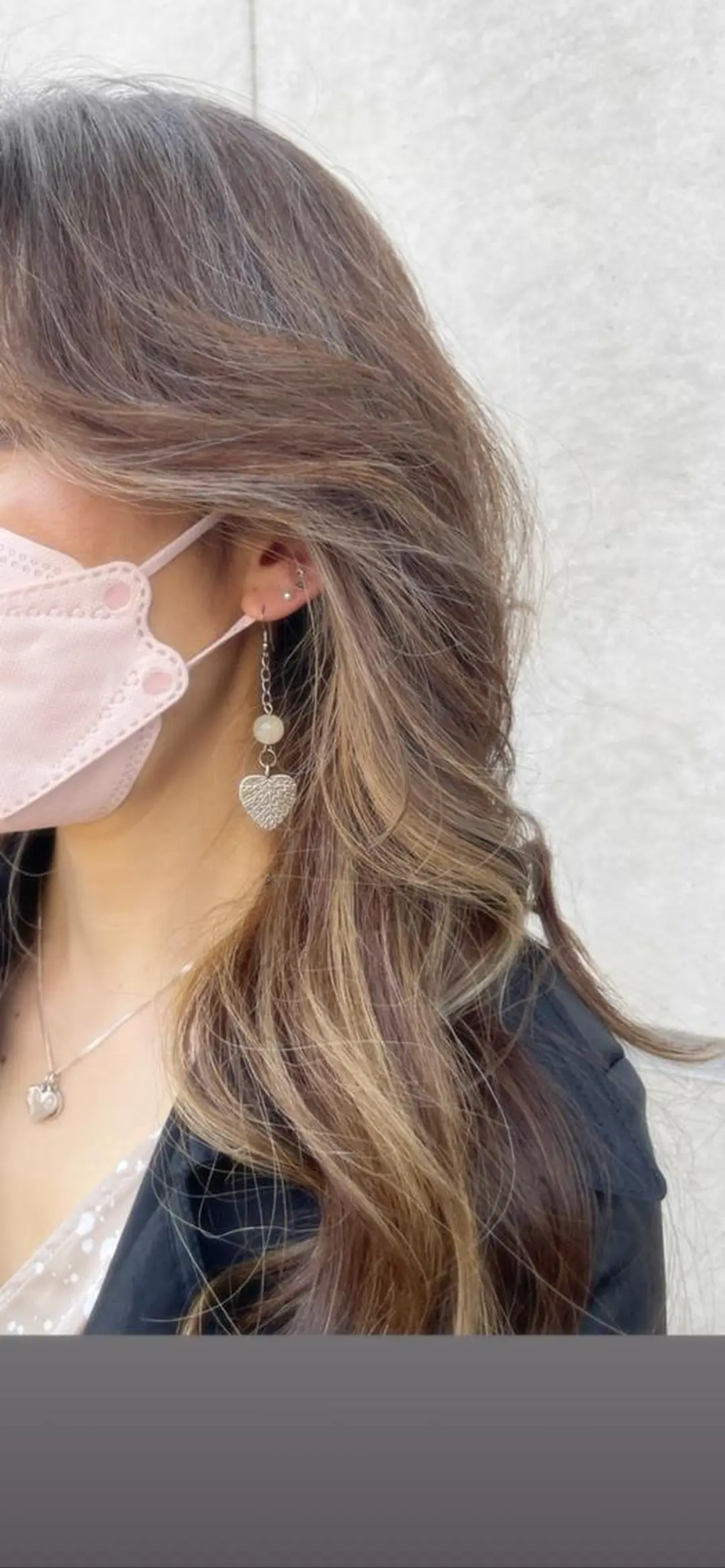 ロング ハイライト ヘアカラー トリートメント 三浦 仁美のヘアスタイル