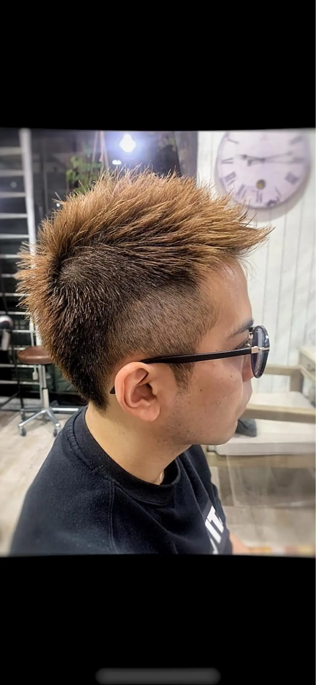 ショート カラー メンズ モヒカン メンズベリーショート ベリーショート ショートヘア カット ヘアセット メンズStylist 山根慧のヘアスタイル