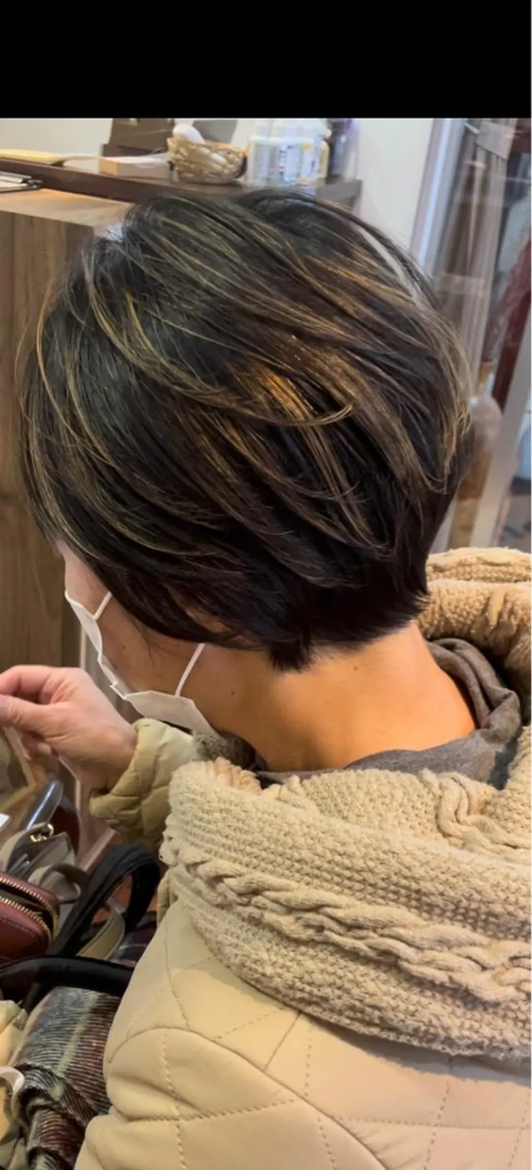 ショート カラー 丸みショート ハイライトカラー ハイライト ショートヘア 福見 美保のヘアスタイル