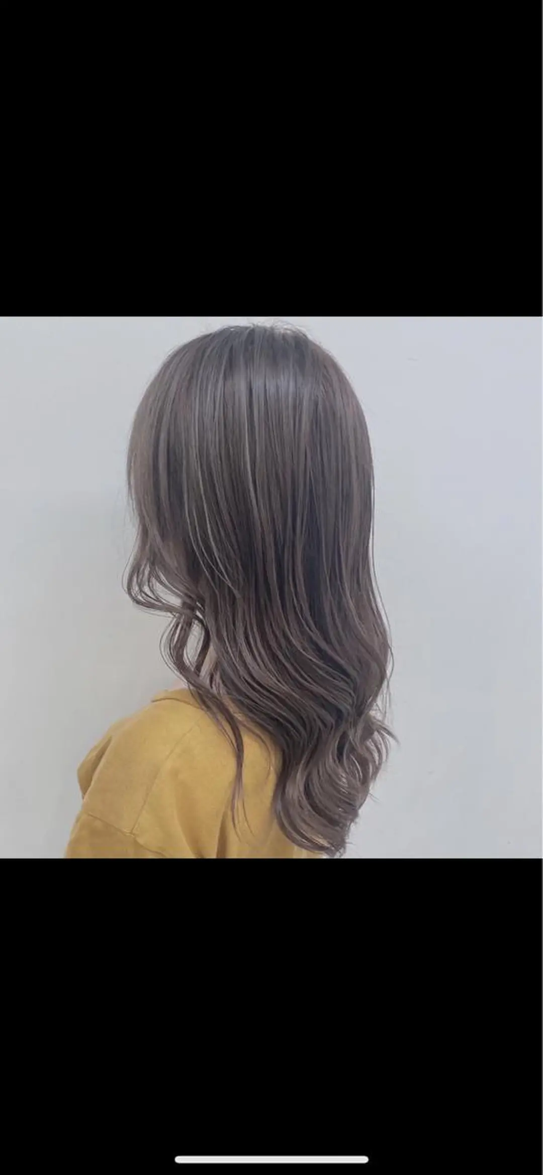カラー ミルクティーカラー イイサカシュンスケのヘアスタイル