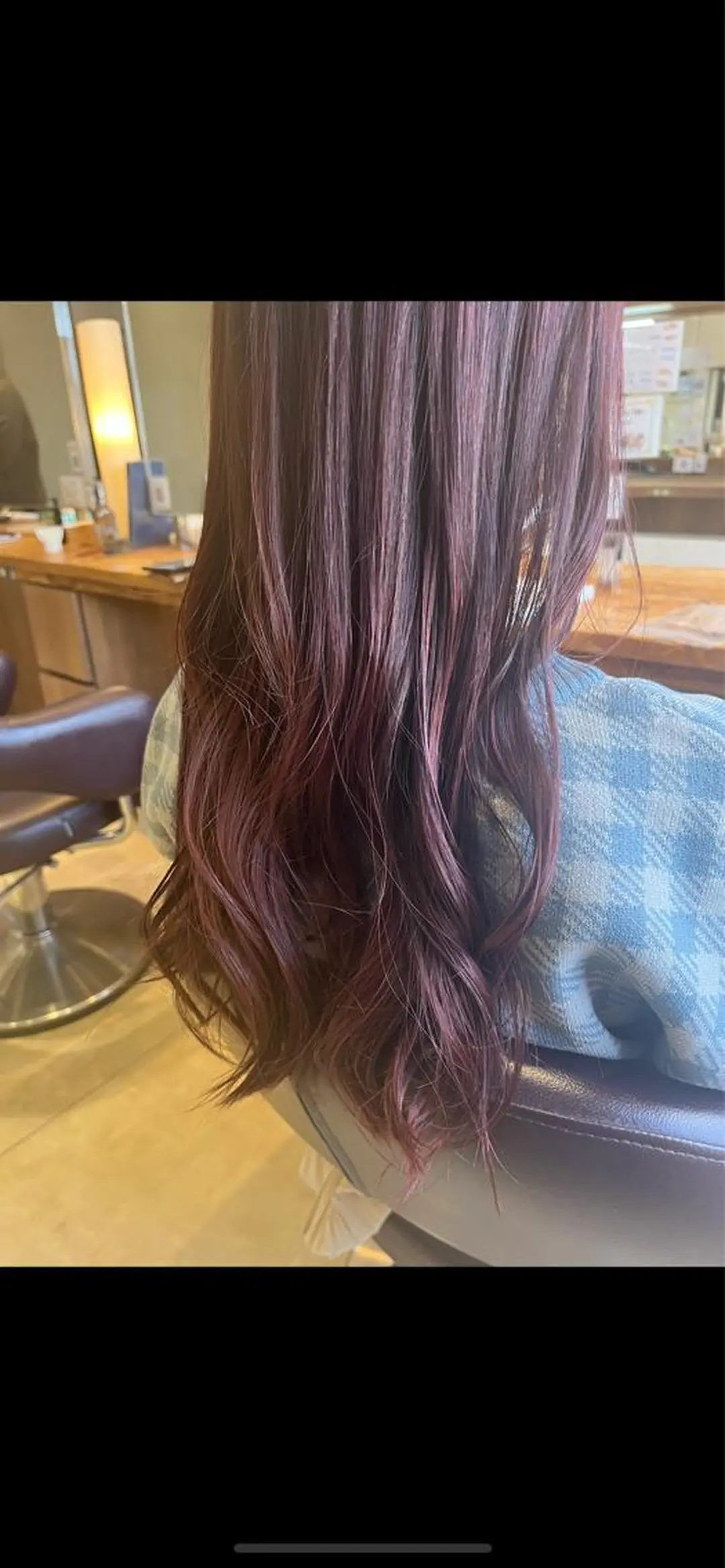 カラー 安達 葵のヘアスタイル