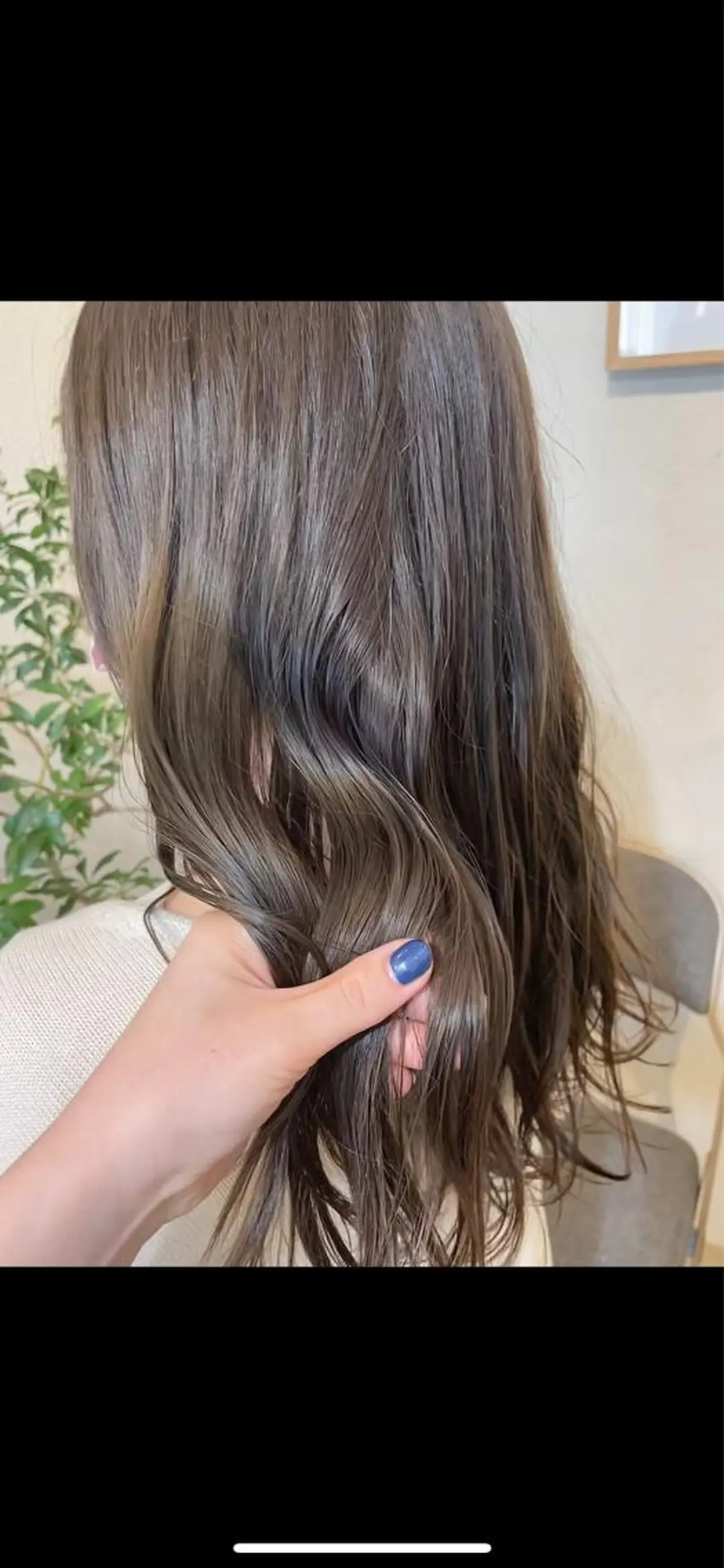 ロング カラー ブリーチ 透明感カラー ブリーチなしカラー Rin:nel hair所属・Takanishi くすみベージュカラーのヘアスタイル