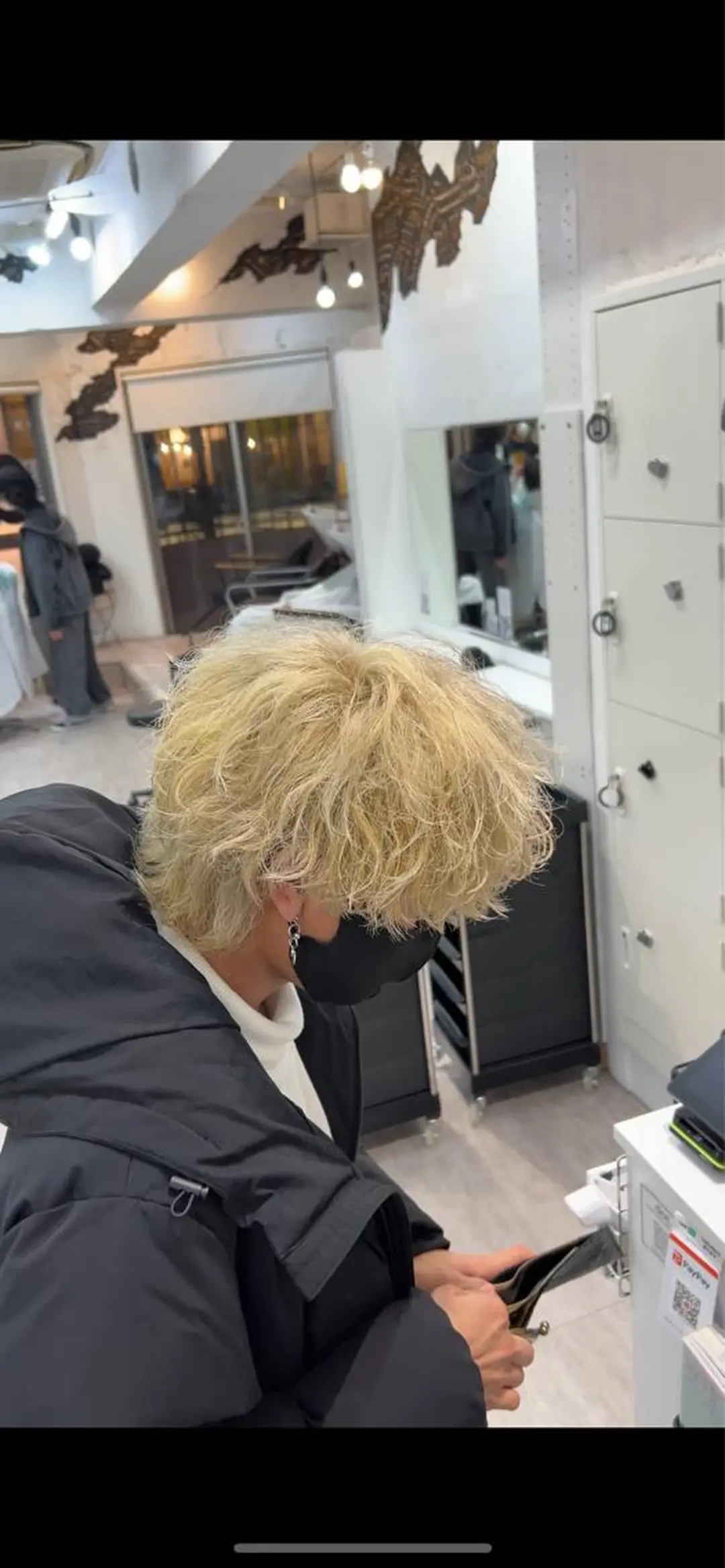 ショート カラー メンズ メンズブリーチ ブリーチ ブロンド ホワイトブロンド メンズ専門店 店長 小柳 裕夢のヘアスタイル