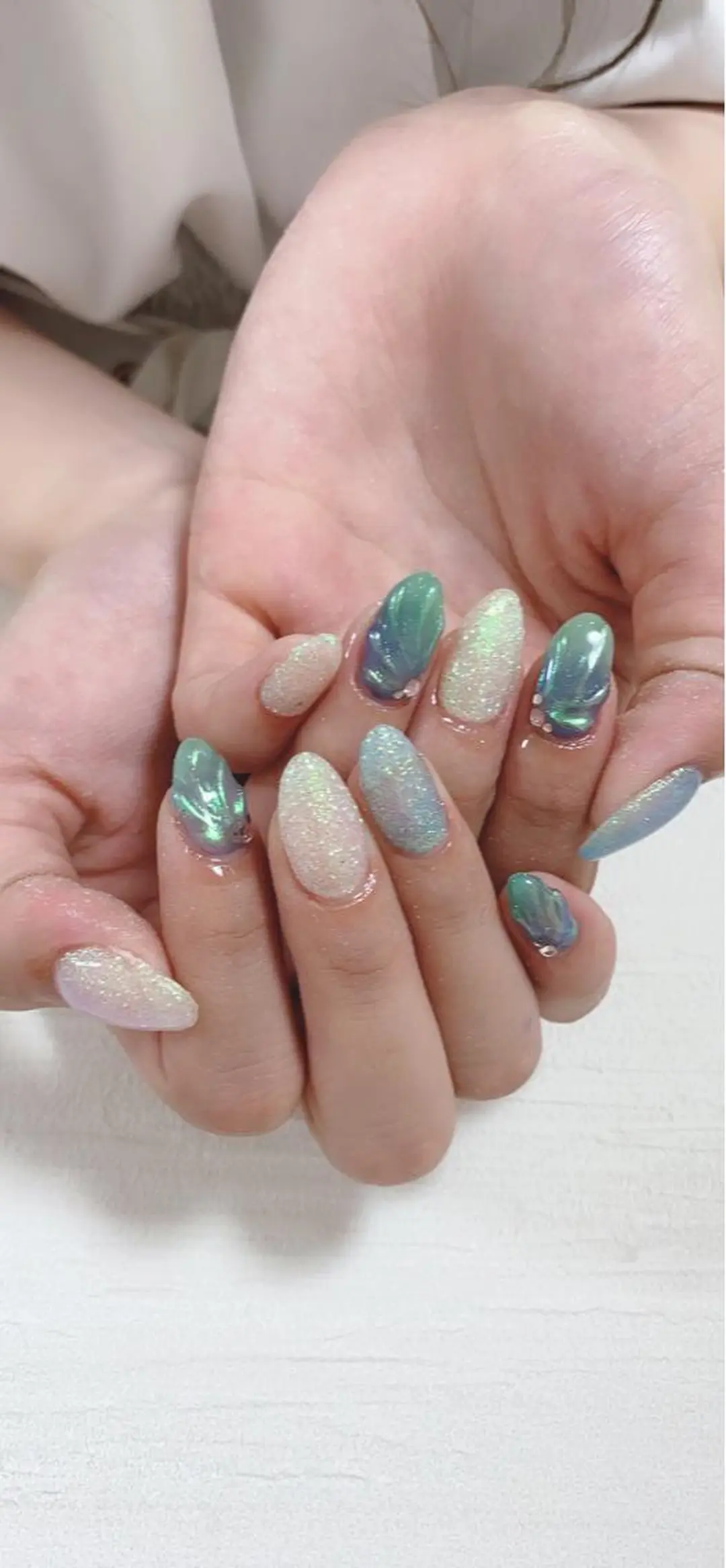 ネイル レ ティリンのネイルデザイン