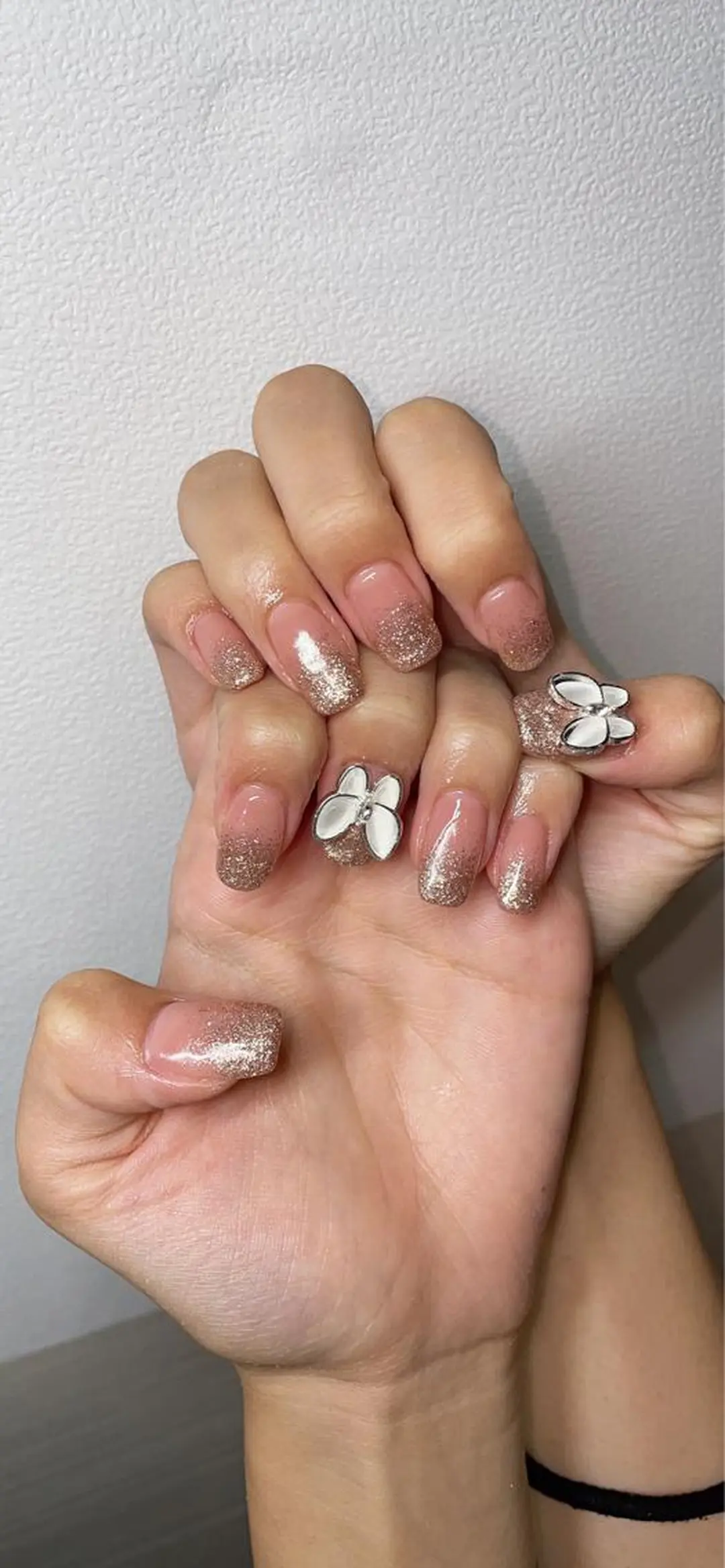 ネイル VIERU 🌈🎀💖のネイルデザイン