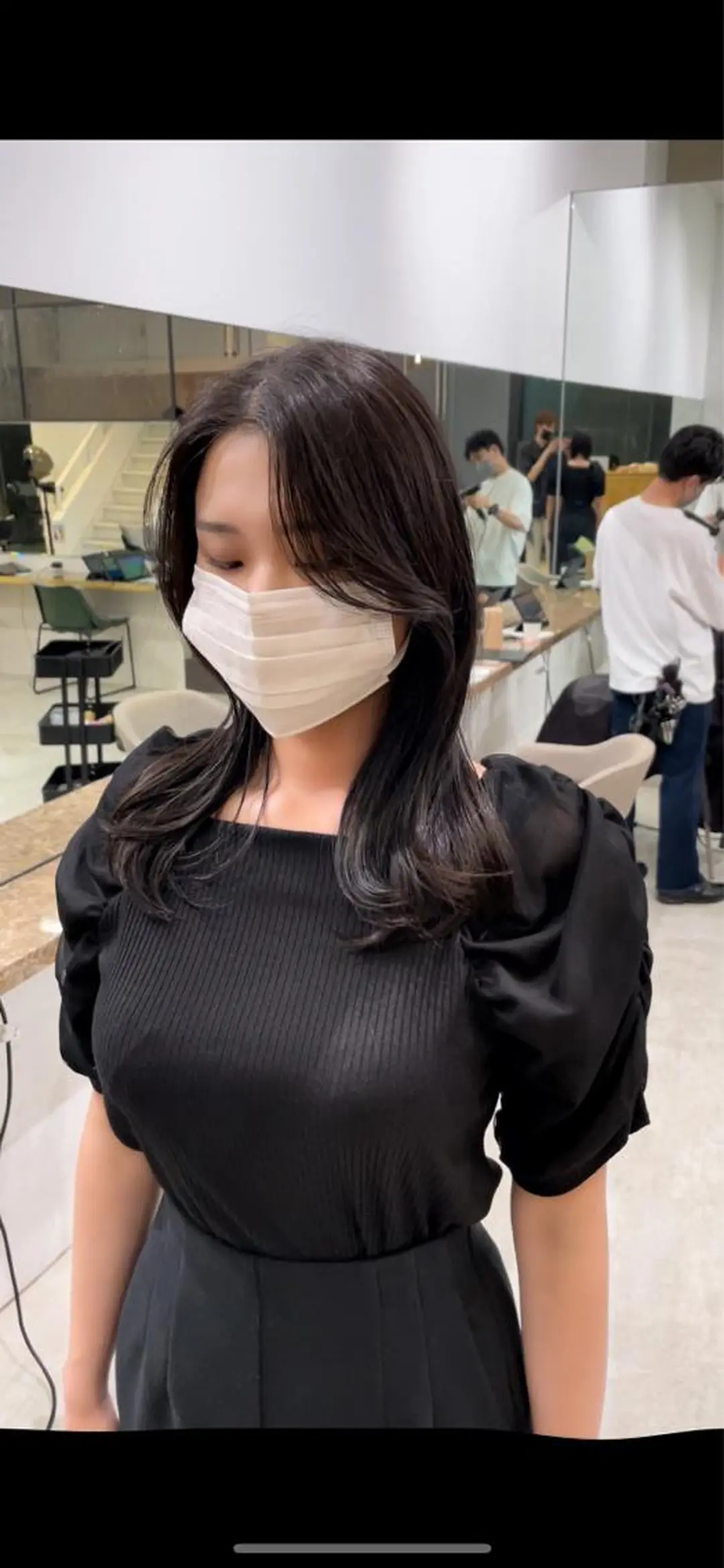 セミロング 韓国風ヘア レイヤーカット ✨−5歳大人ショート ヘア✨れいじのヘアスタイル