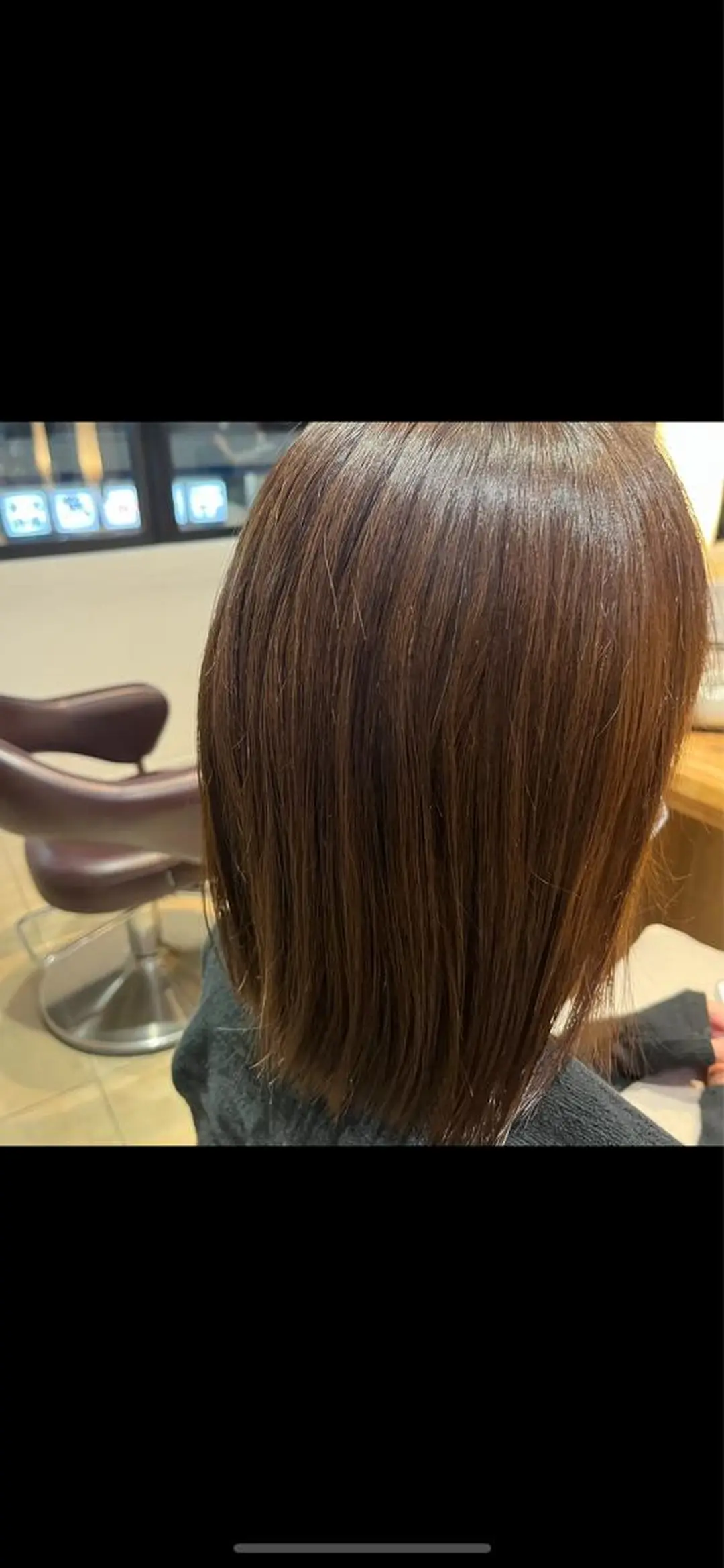 カラー 安達 葵のヘアスタイル