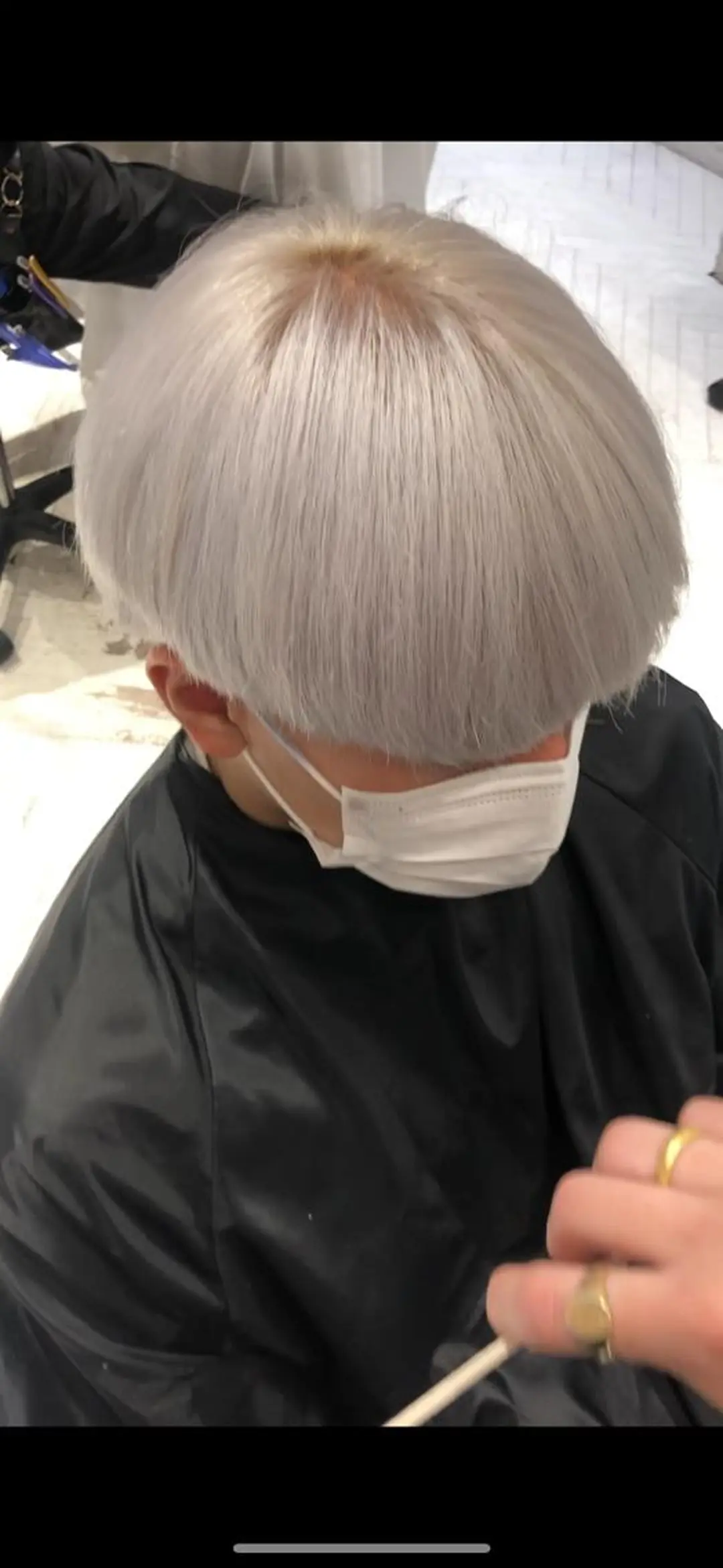 カラー ROVER所属・👑ホワイトカラー ブロンド特化👑映人のヘアスタイル