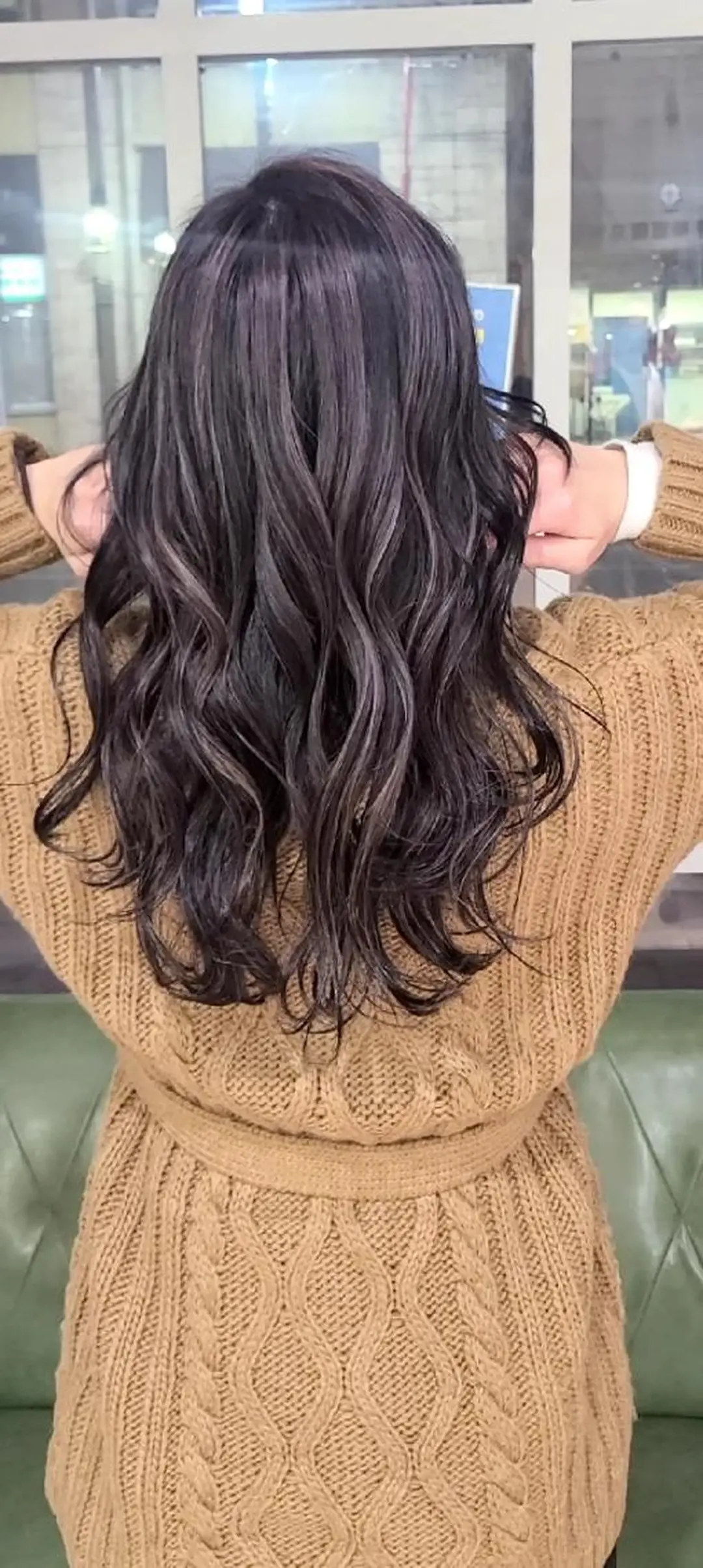 ロング カラー カット ヘアカラー トリートメント cherie所属・バレイヤージュ/ ハイライト/大内格のヘアスタイル