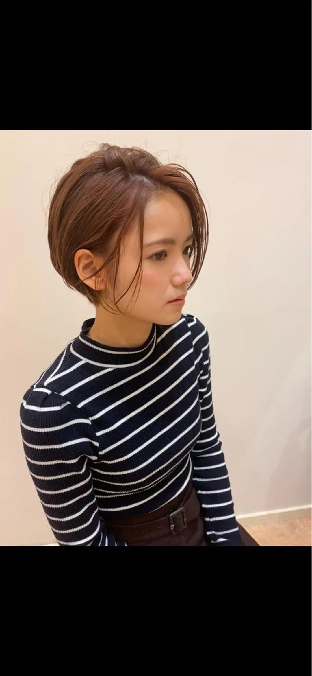 ショート カラー 浦田 智里のヘアスタイル