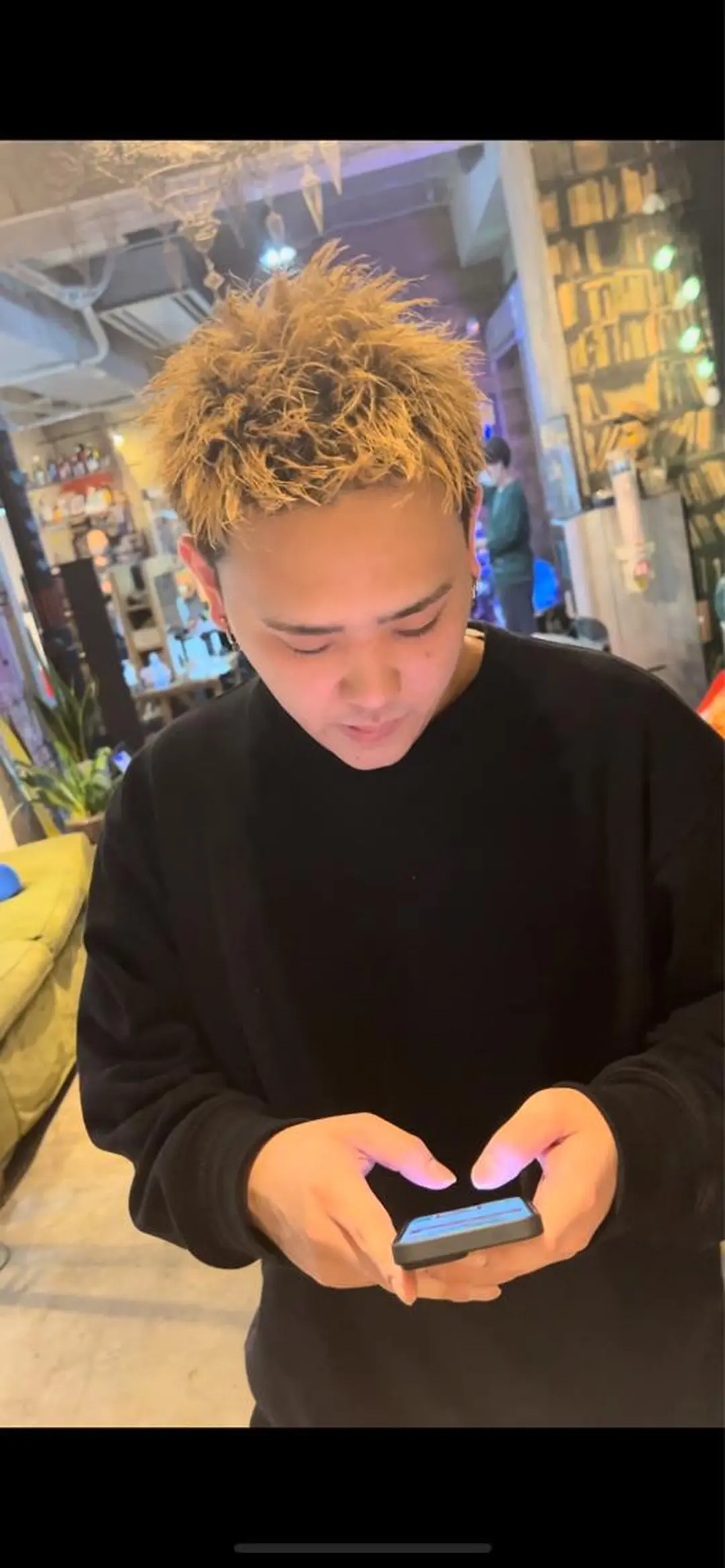 ショート カラー ショートヘア men'shair TAO East店所属・メンズ 眉ワックス脱毛の眉毛・アイブロウイメージ