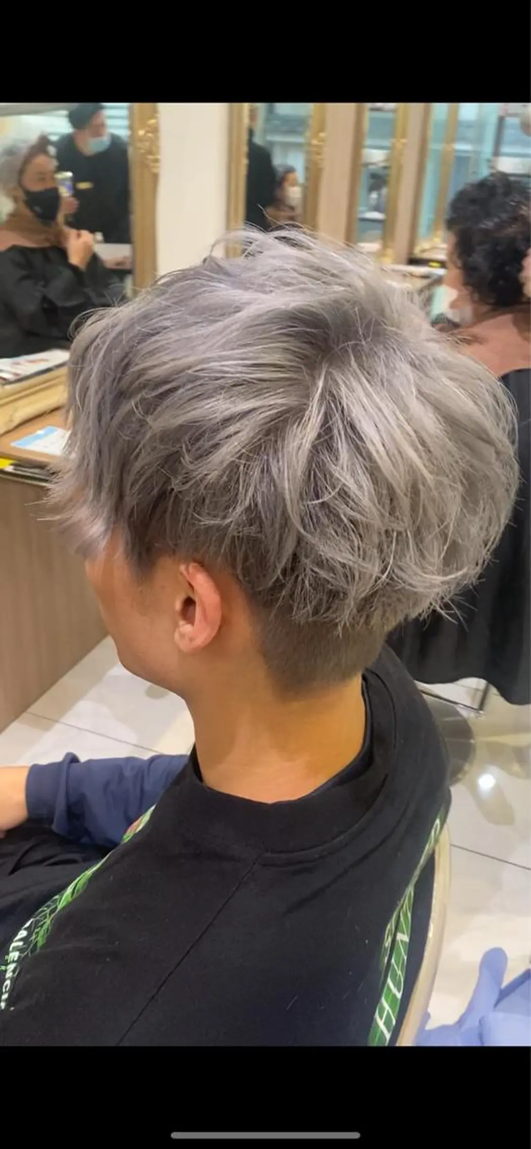 カラー メンズ 古川 琴美のヘアスタイル