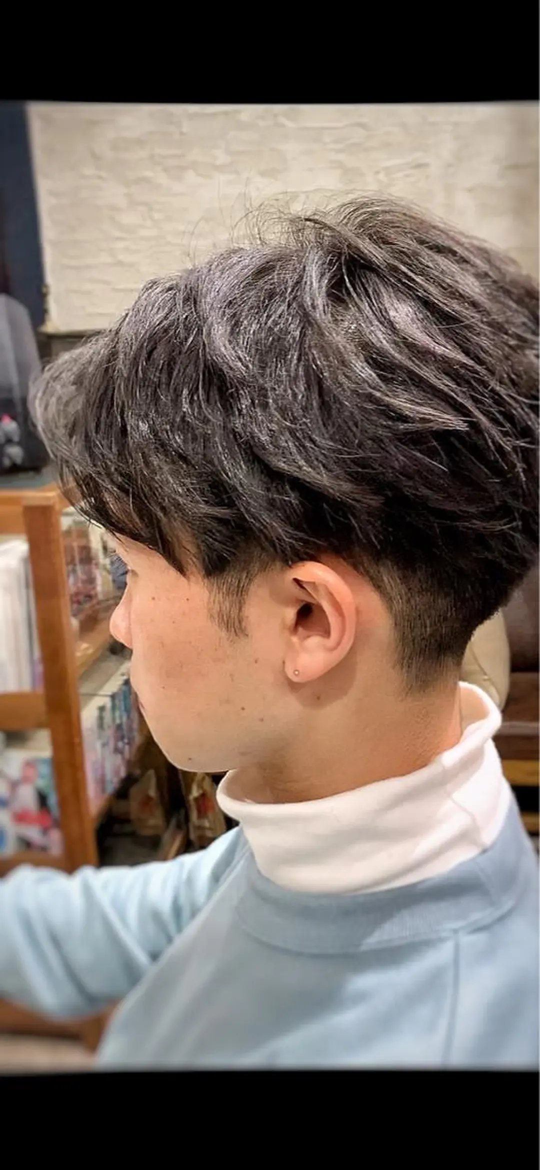 パーマ メンズ センターパート メンズパーマ メンズStylist 山根慧のヘアスタイル