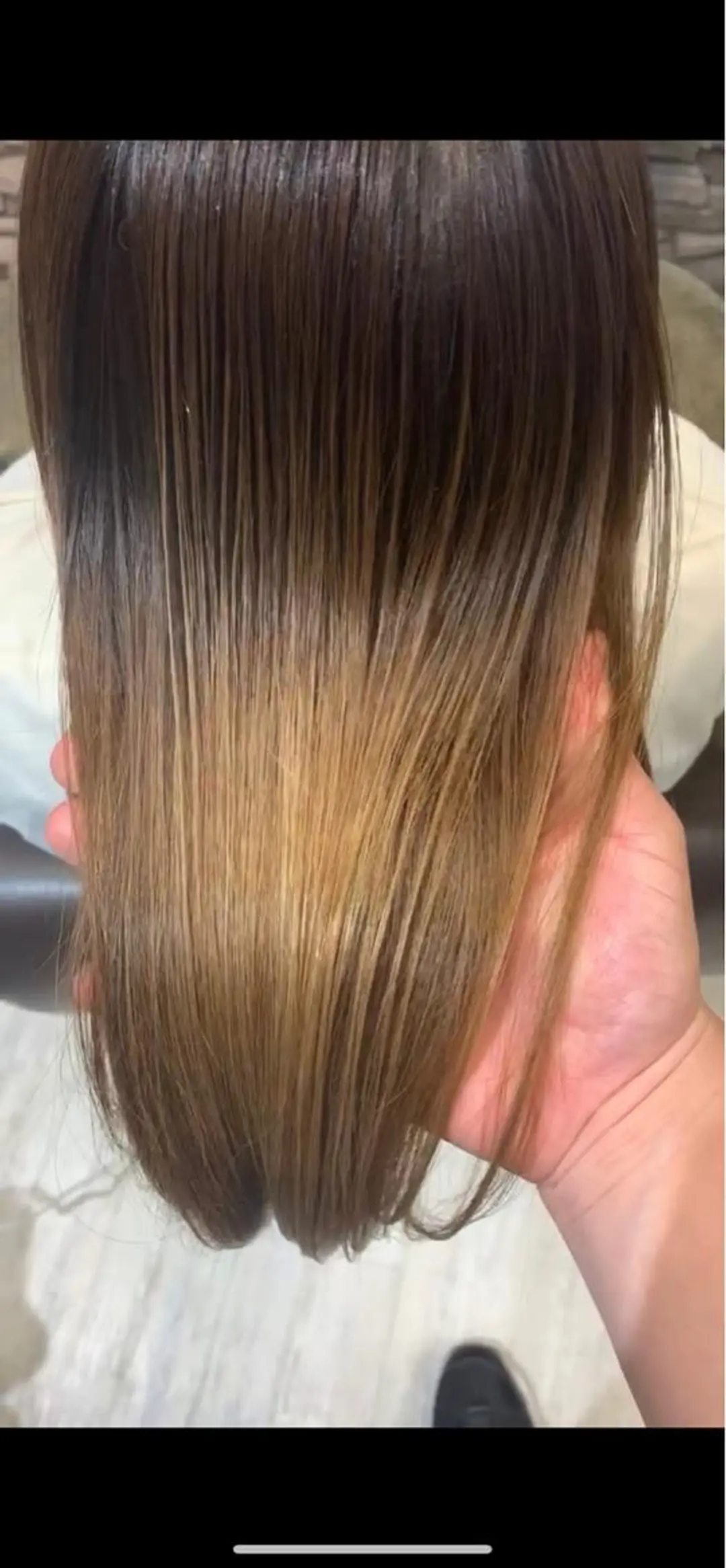 セミロング PANOL 秀島のヘアスタイル