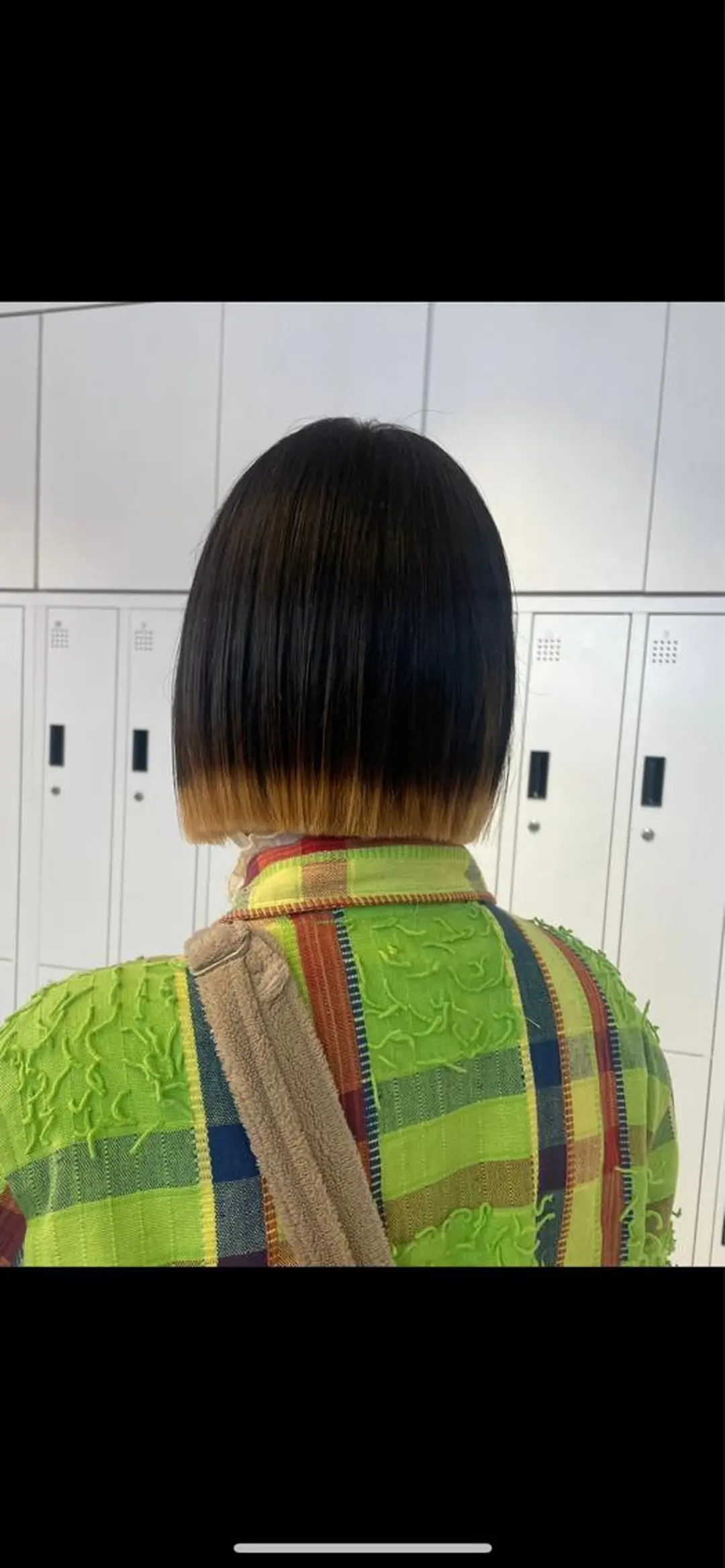 ショート カラー カット 🌟暖色系ハイトーン 🌟AIのヘアスタイル