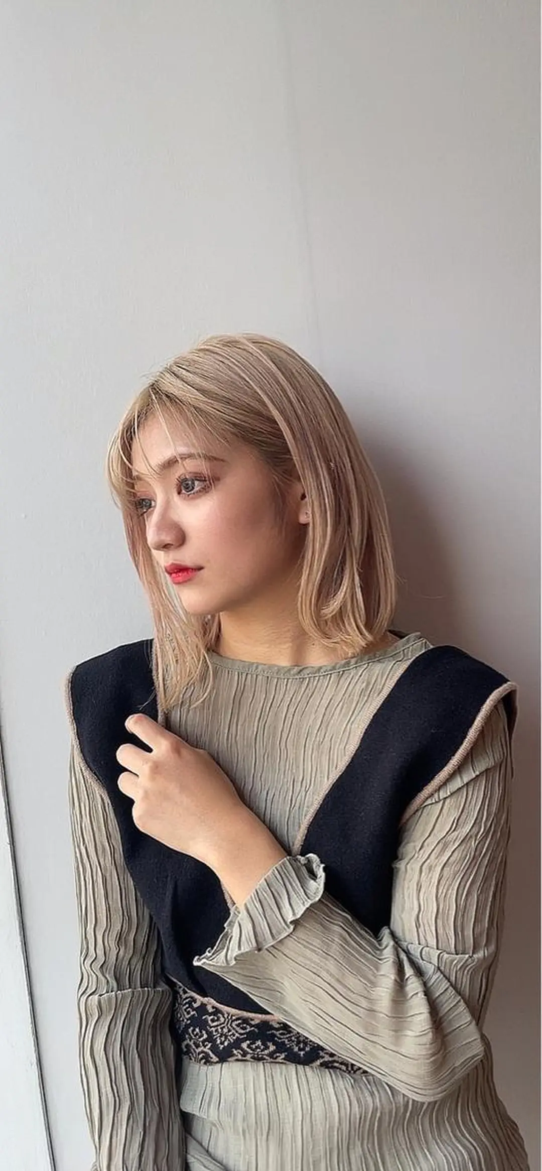 ショート ヘアカラー 岸川 恭子のヘアスタイル