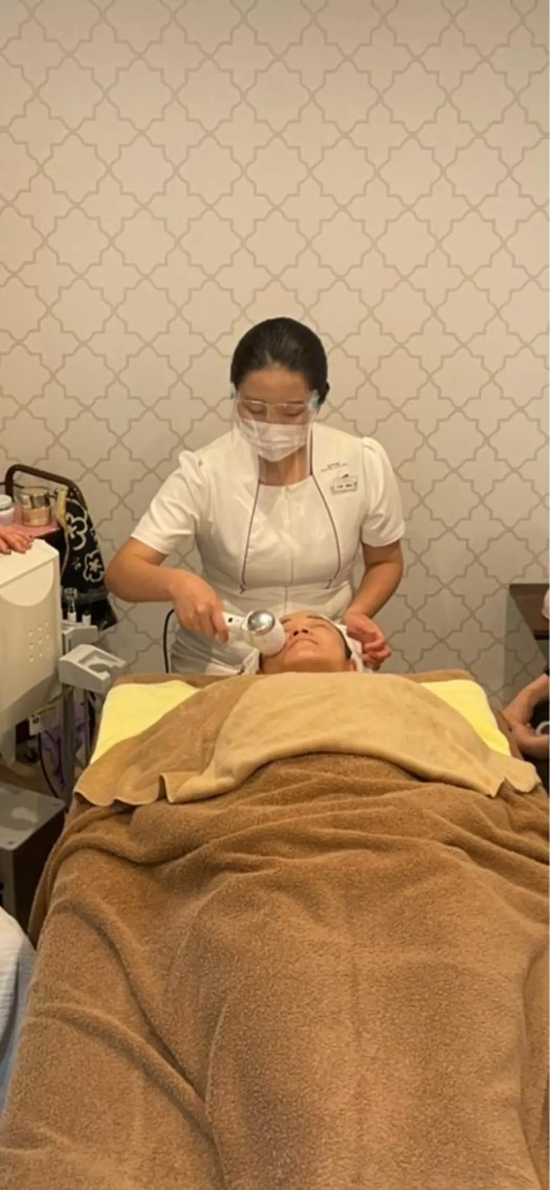 セミロング アイブロウ 小倉 麻由のエステ・リラクイメージ