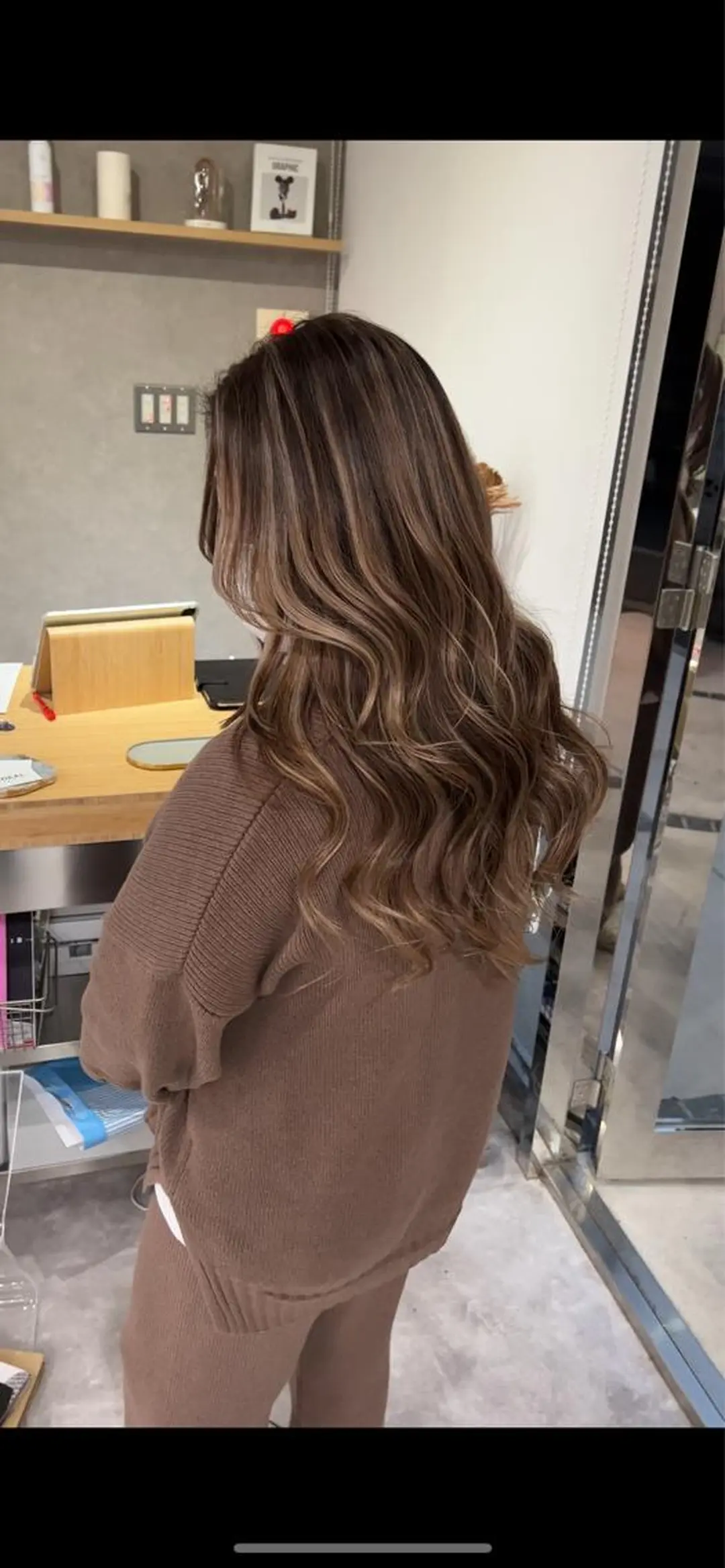 セミロング ハイライト REDEAL SHIBUYA所属・maya/レイヤー カット/ミインパーマのヘアスタイル