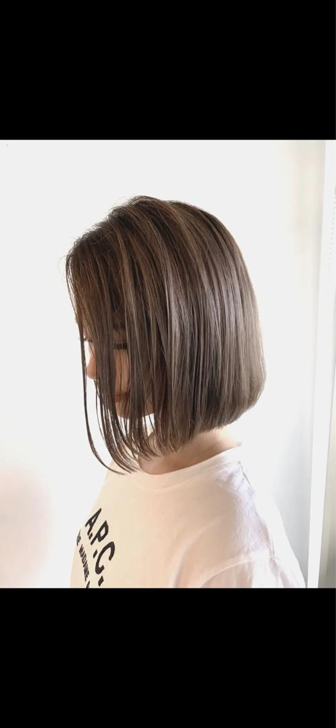 ショート ボブ 髪質改善 上品艶感カラーのヘアスタイル