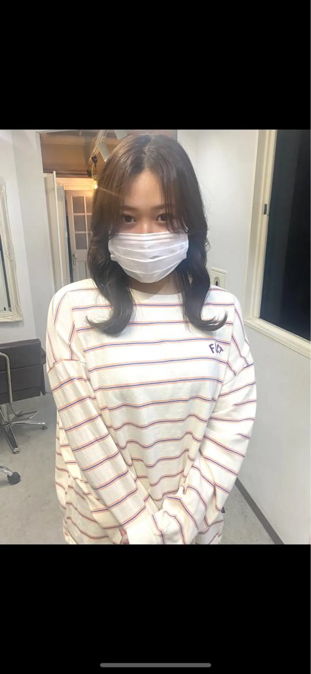 ミディアム ミルクティーベージュ outaのヘアスタイル