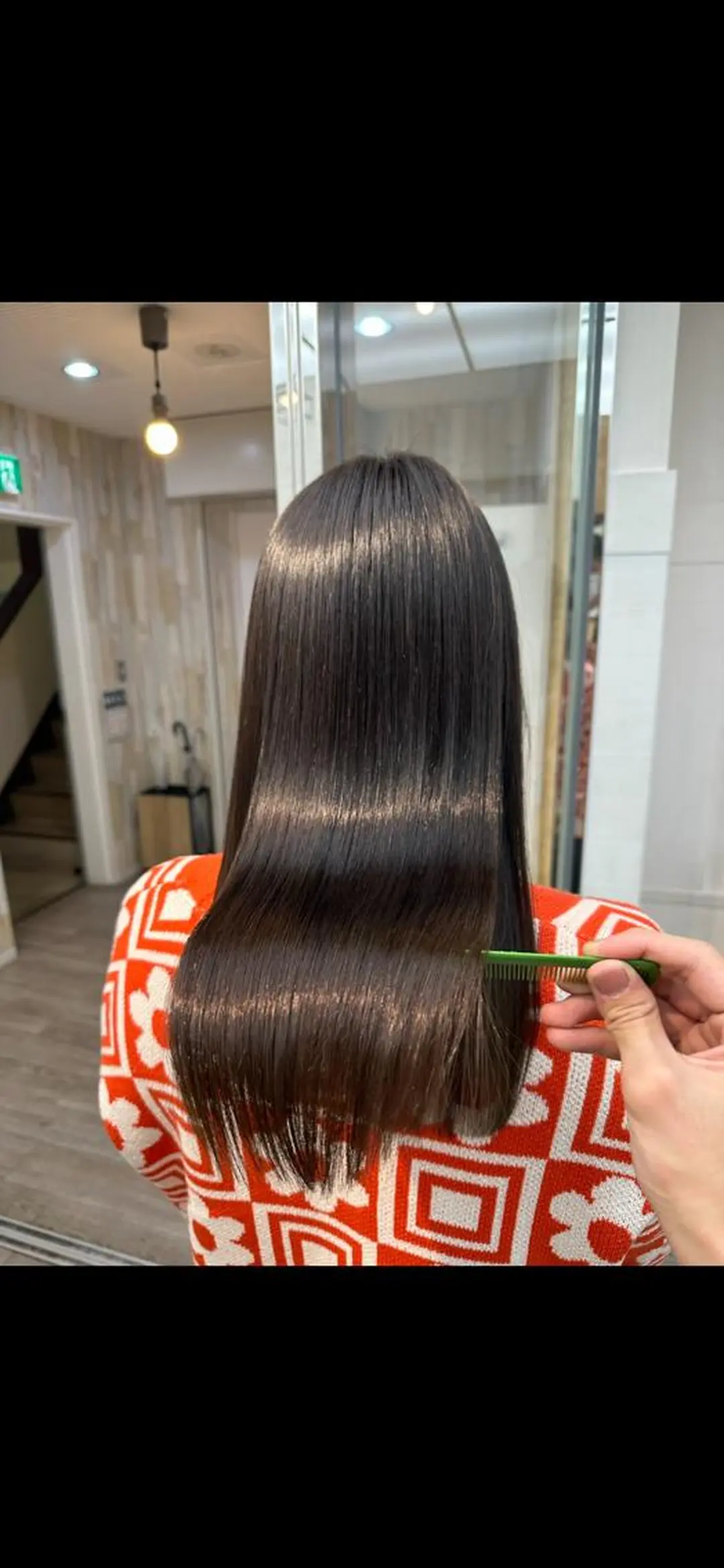 セミロング KEIGO/ ブリーチ、矯正特化のヘアスタイル