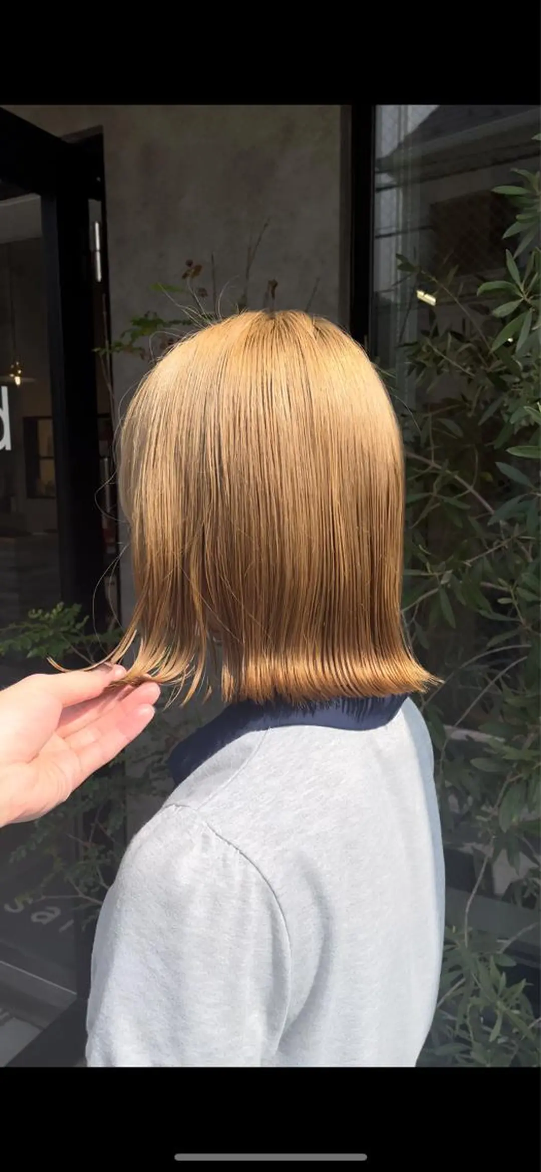 ミディアム カラー ブリーチ 抜きっぱなしブロンド 今だけカット無料✨ 表参道美容師　井出光のヘアスタイル