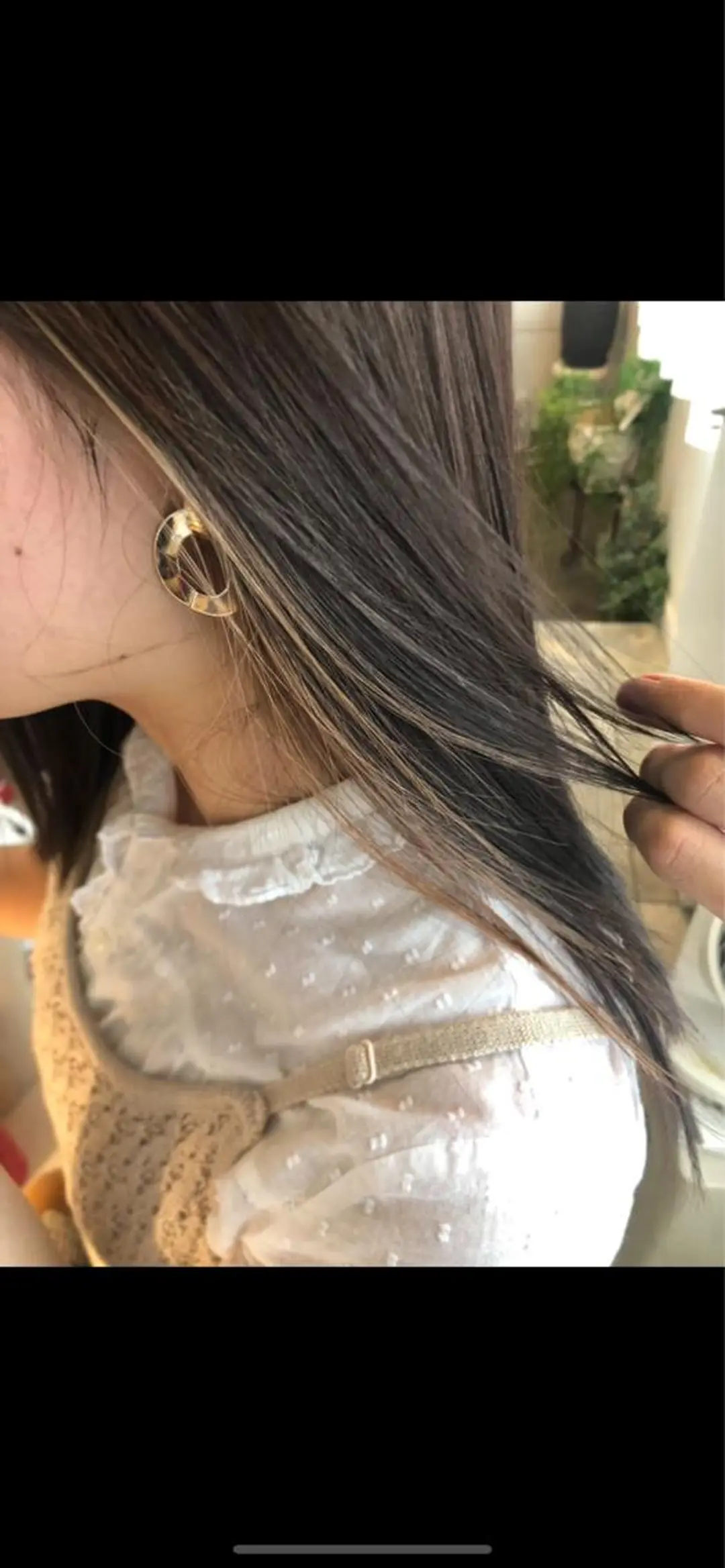 セミロング カラー ブリーチ インナーカラー 顔周りカット NOEL所属・フェイシャルエステ Utaiのエステ・リラクイメージ