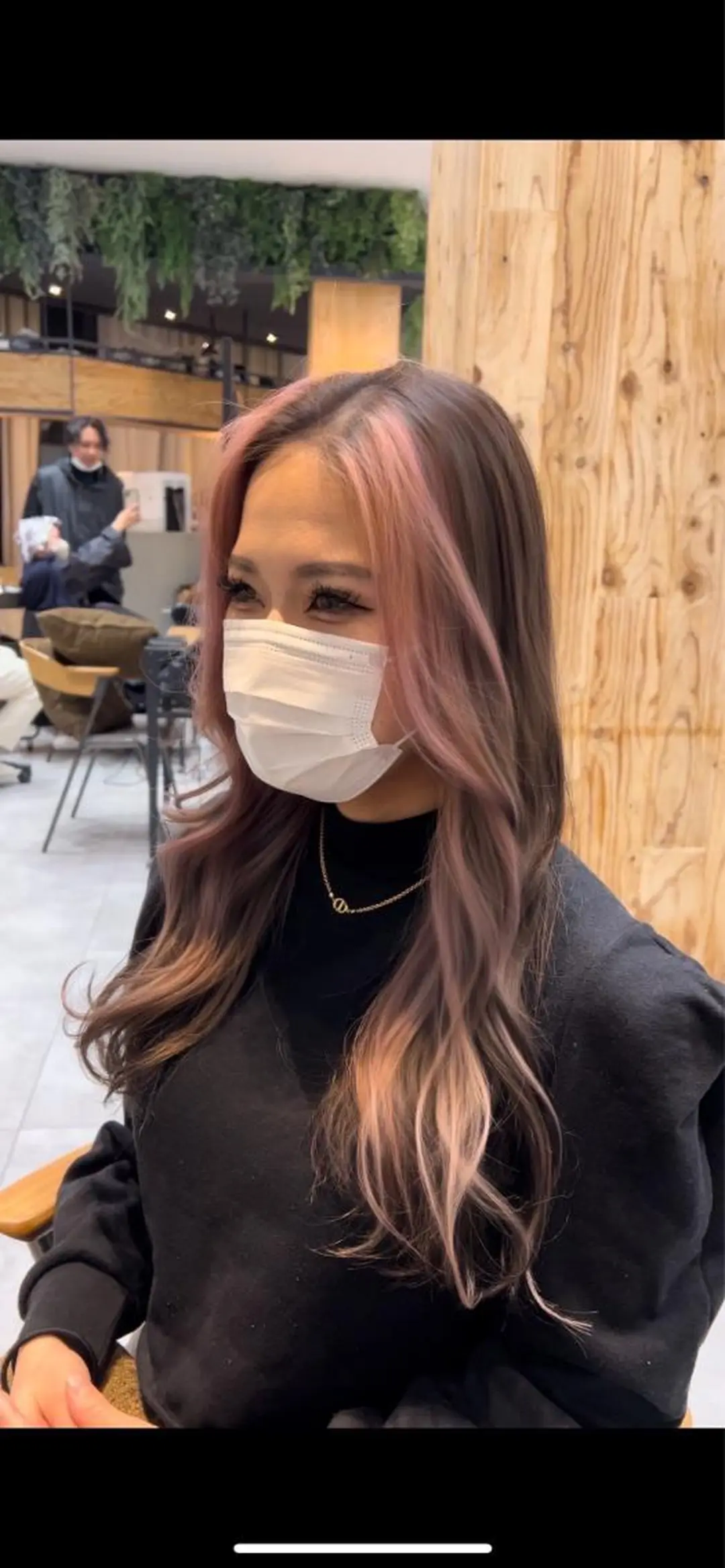 ミディアム カラー デザインカラー 🫧似合わせ前髪/ 小顔カットくろ🫧のヘアスタイル