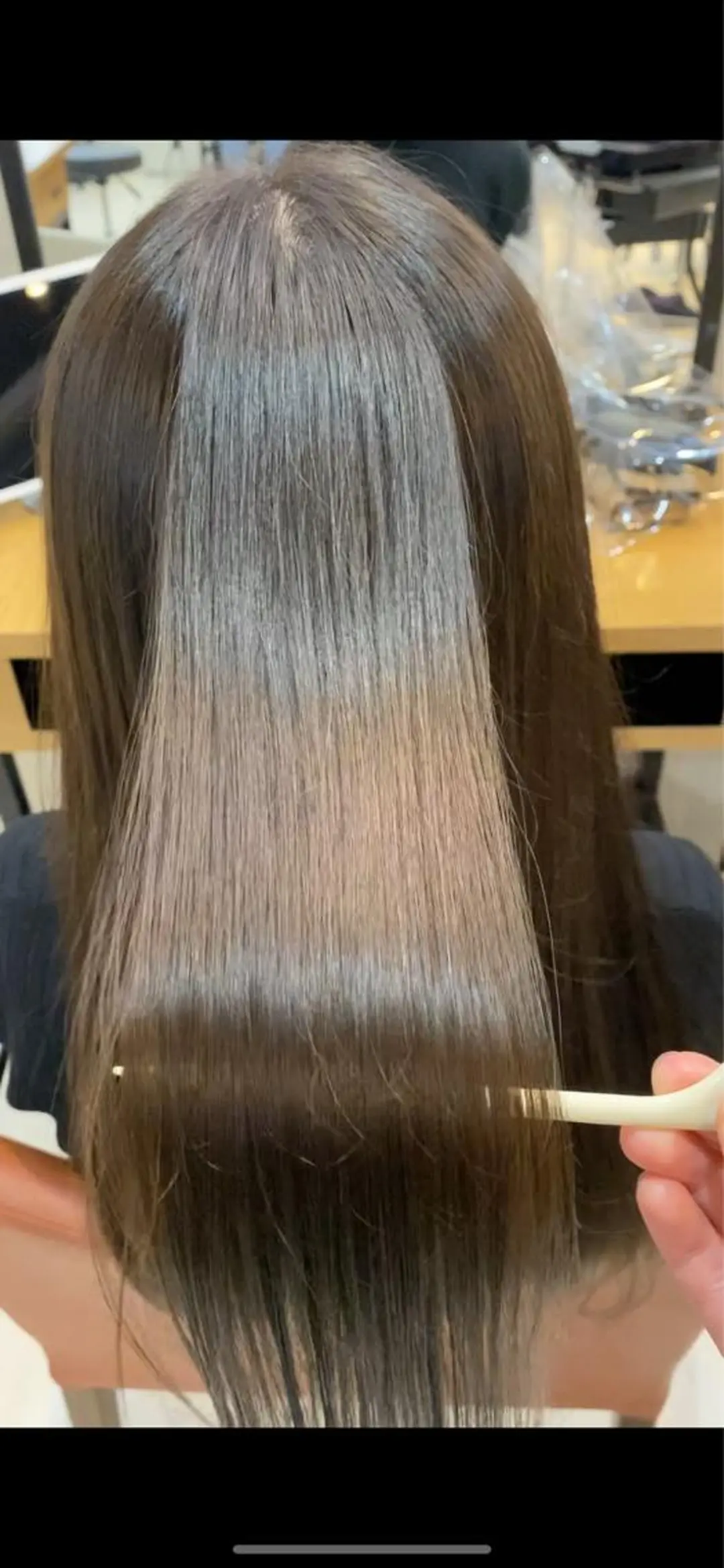 ロング カラー あやめ【顔まわり/レ イヤー/柔らかカラ】のヘアスタイル