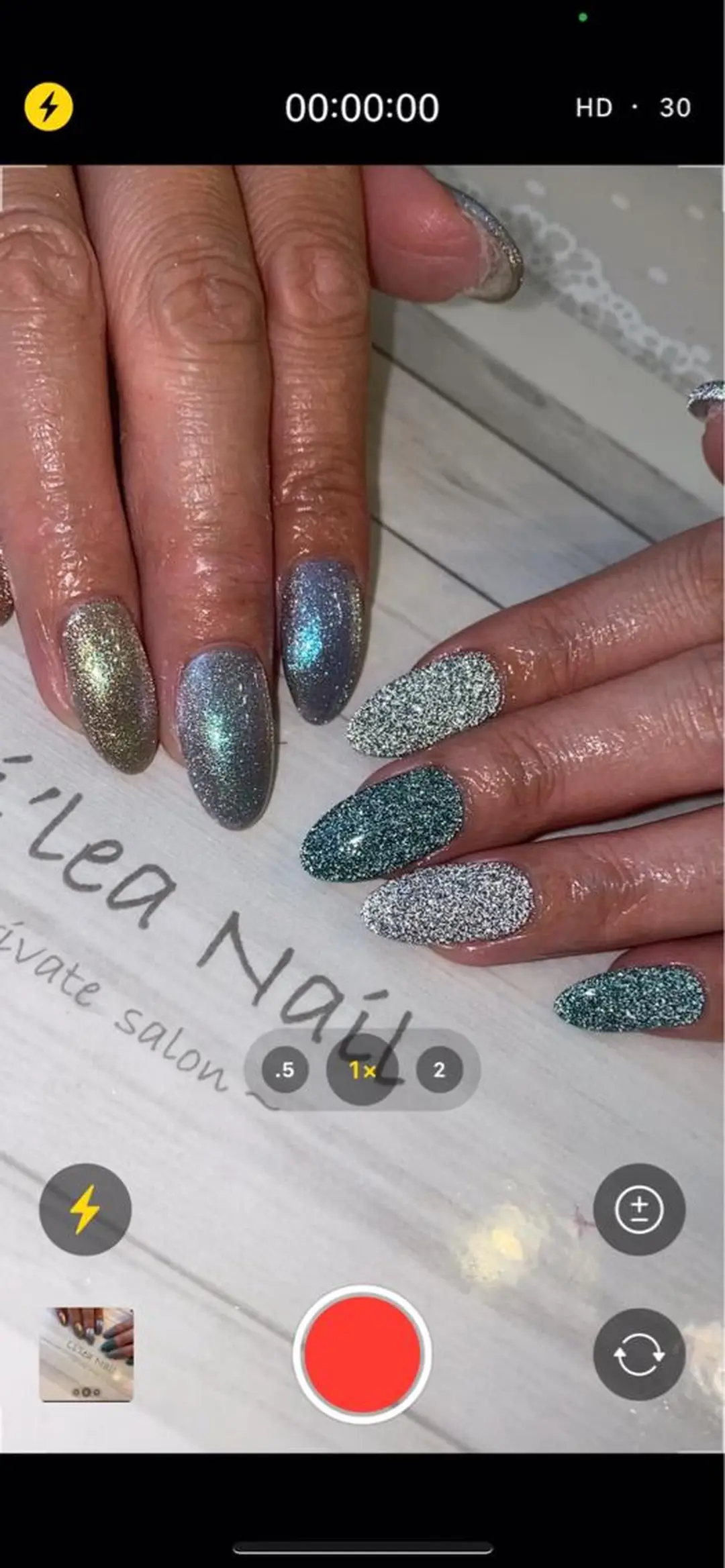 ネイル Li'leaNail AINAのネイルデザイン