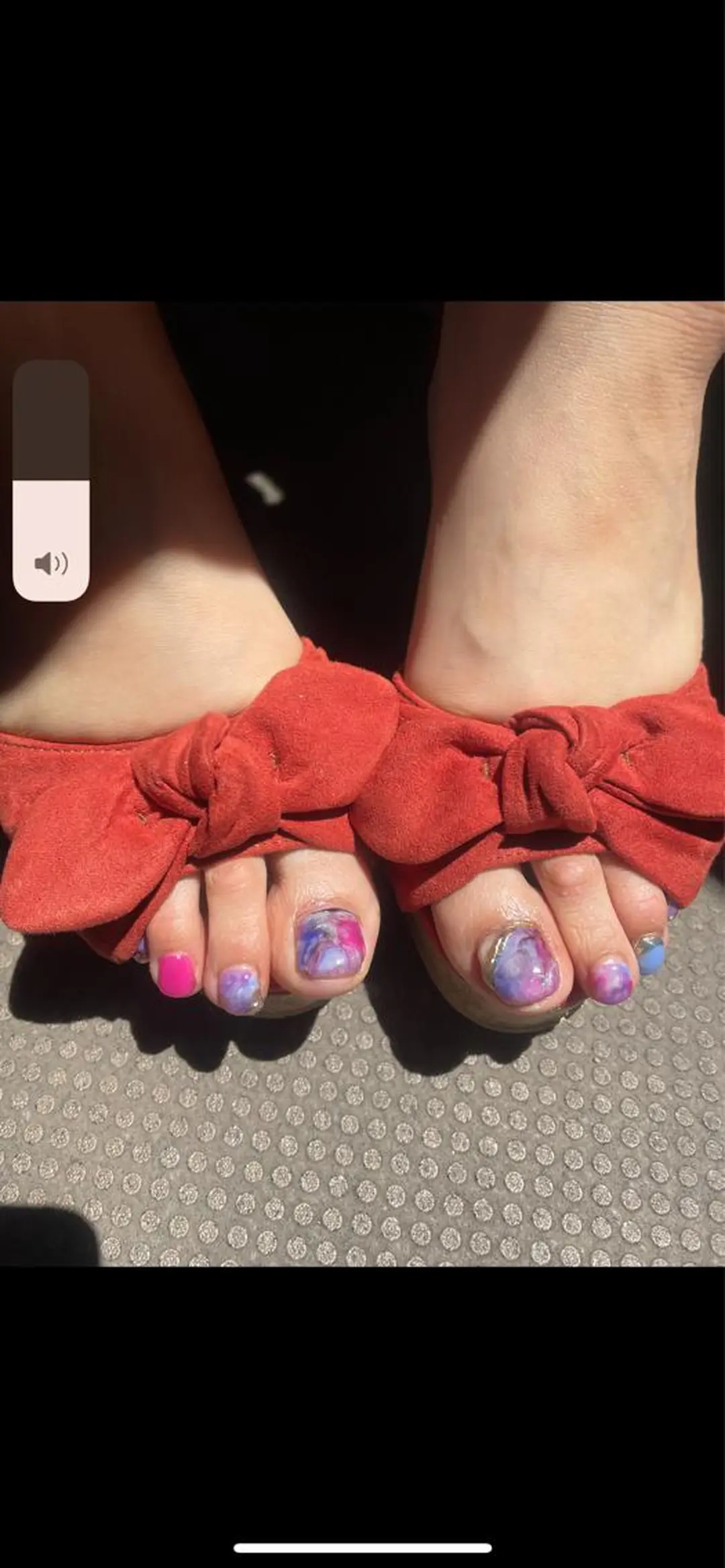 ネイル フットネイル ニュアンスネイル 奥園 良恵のネイルデザイン