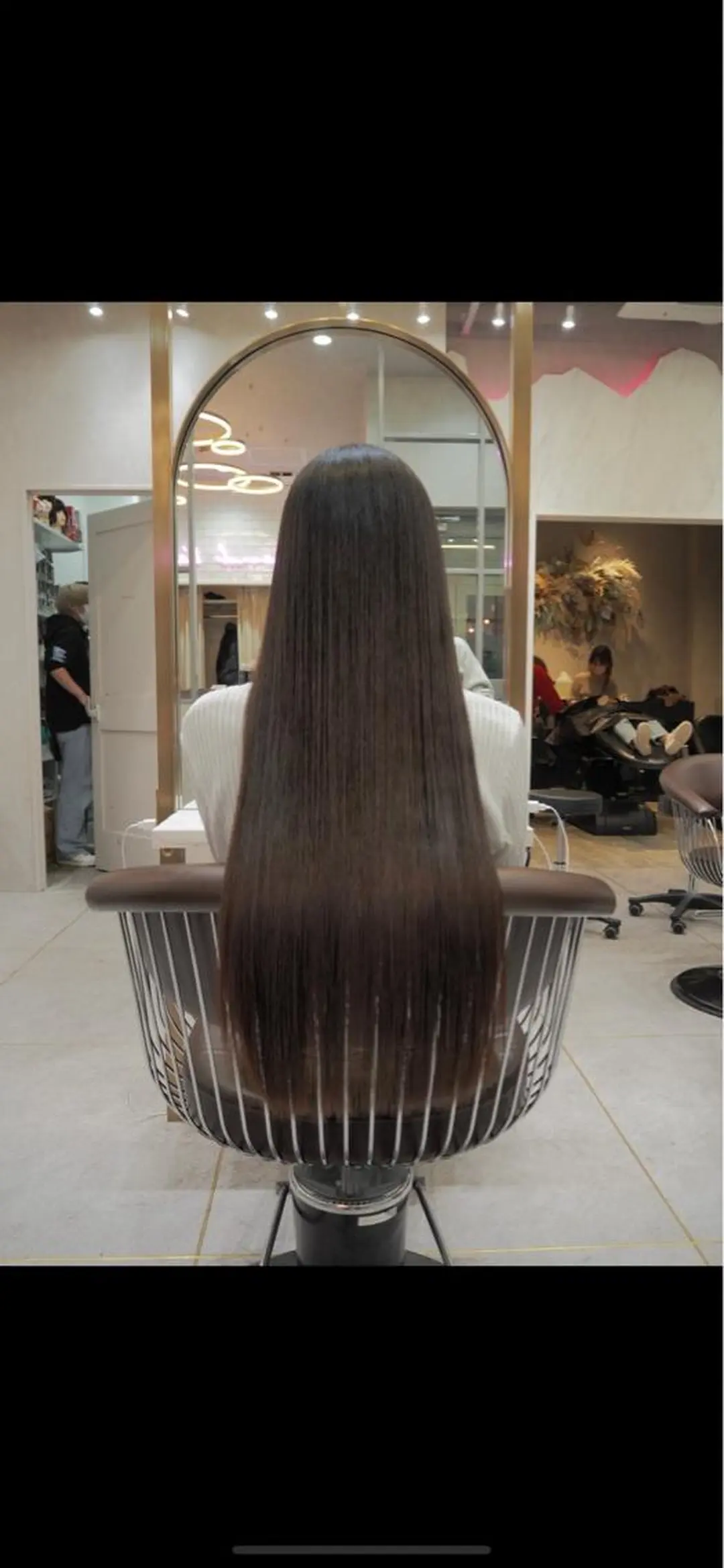 カラー お値段以上✨似合わせ カット✂️のヘアスタイル