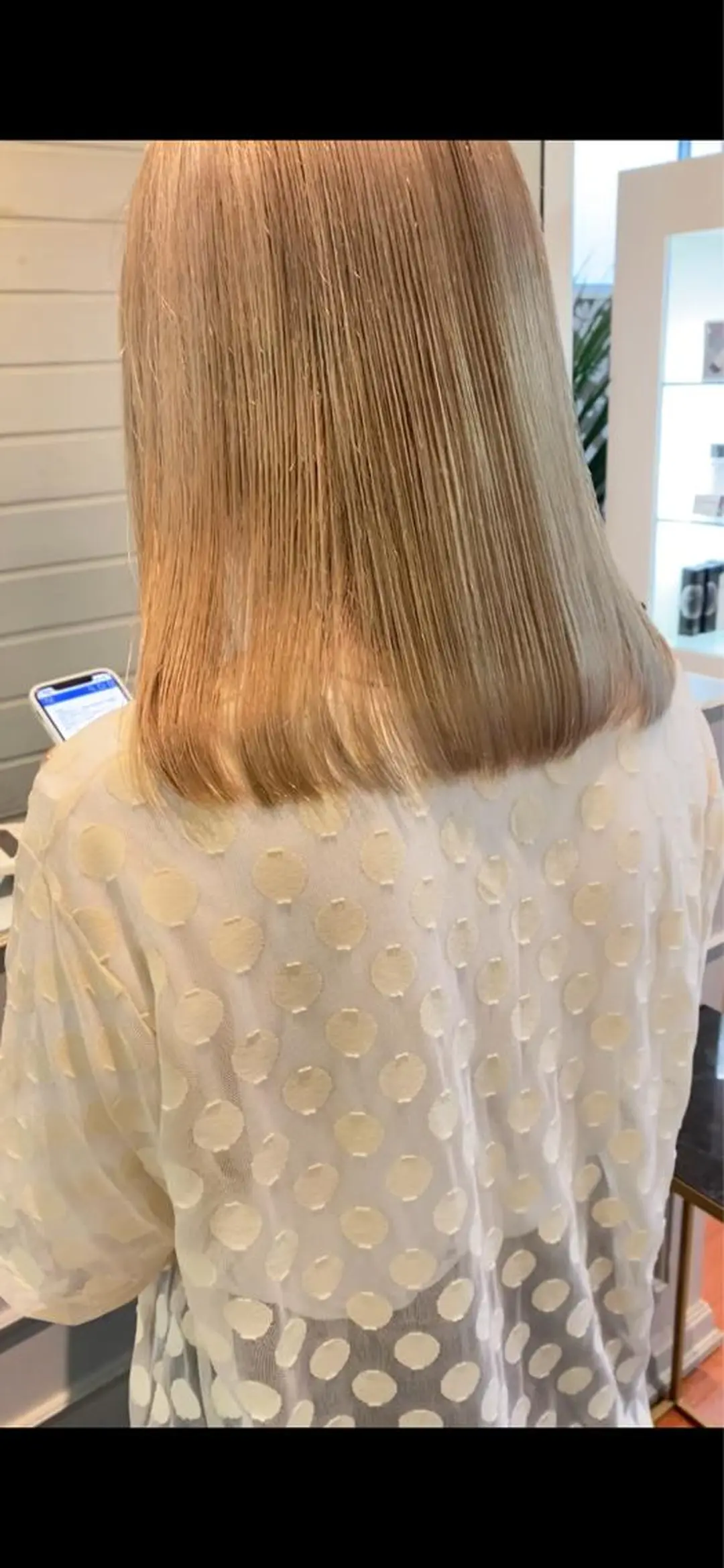 ミディアム カラー ベージュカラー ブリーチ ホワイトベージュ カット ヘアカラー トリートメント ヨシダ トオルのヘアスタイル