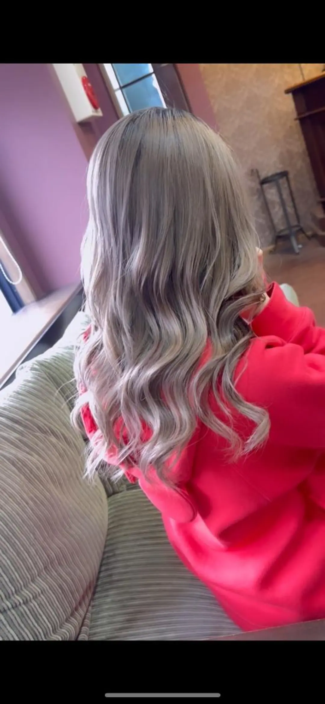 カラー バレイヤージュ ブリーチ グレージュ ハイライトカラー ハイトーンカラー カット ヘアカラー トリートメント Beyond（kitaro）所属・石井辰功也 フリーランス美容師のヘアスタイル