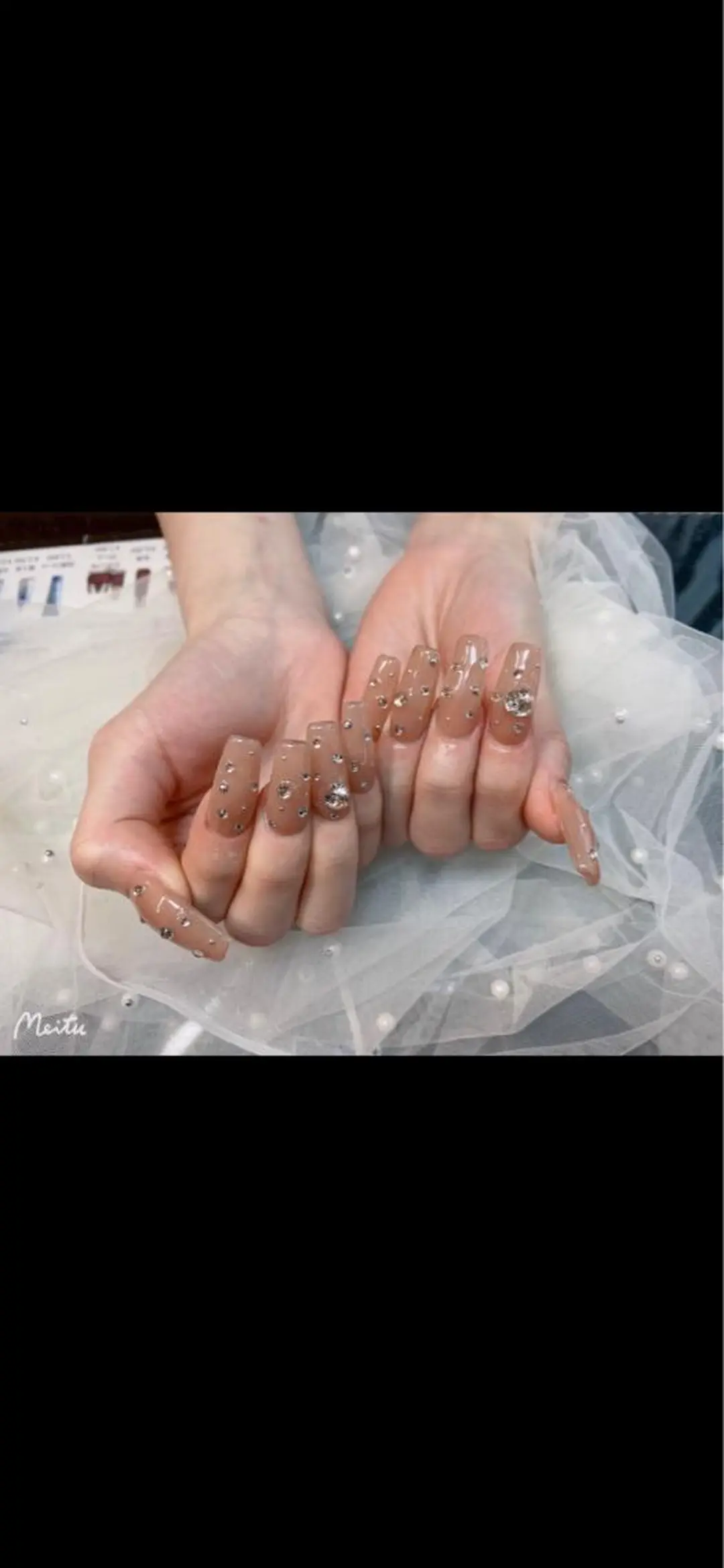 セミロング パンダ ネイルのネイルデザイン