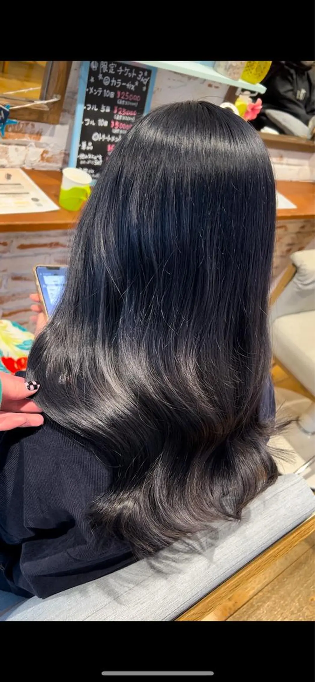 ロング ヘアカラー ハイトーン/ ダブルカラー/透明感のヘアスタイル