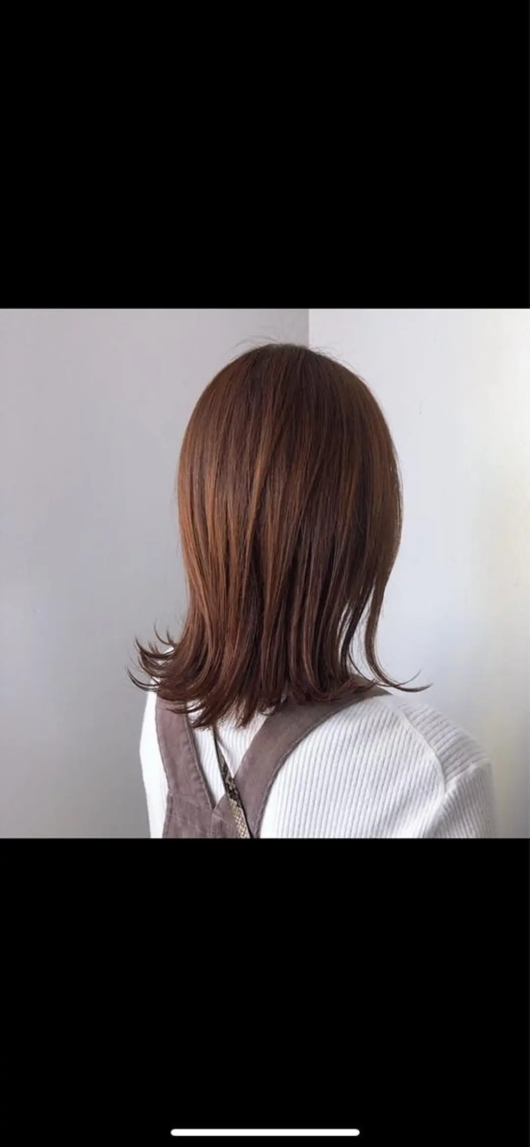 ミディアム カット 川口 葉月のヘアスタイル