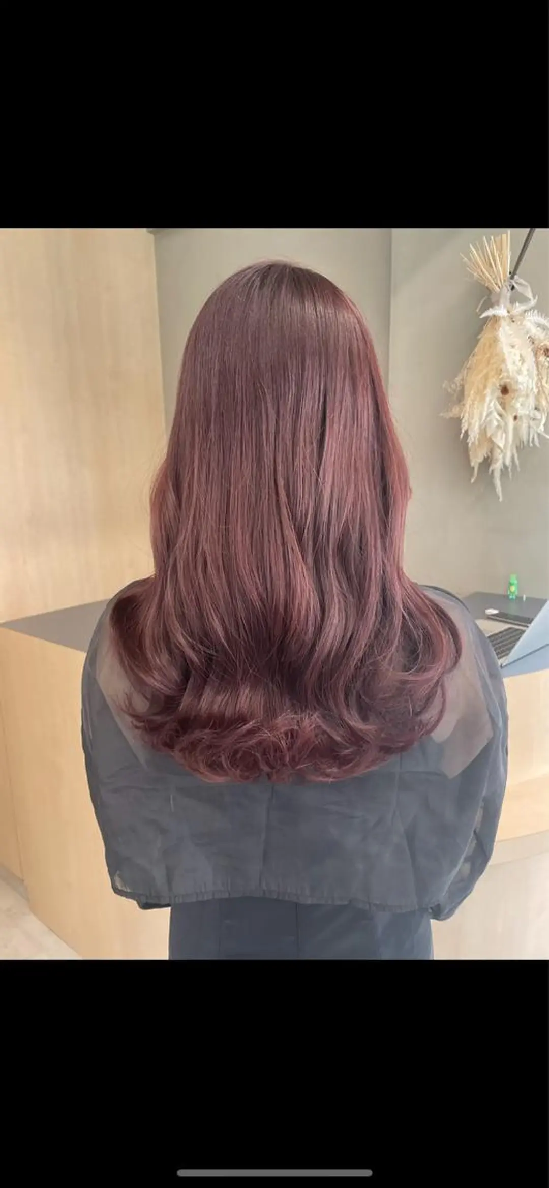 カラー ブラウンカラー ピンクカラー 若月 あやかのヘアスタイル